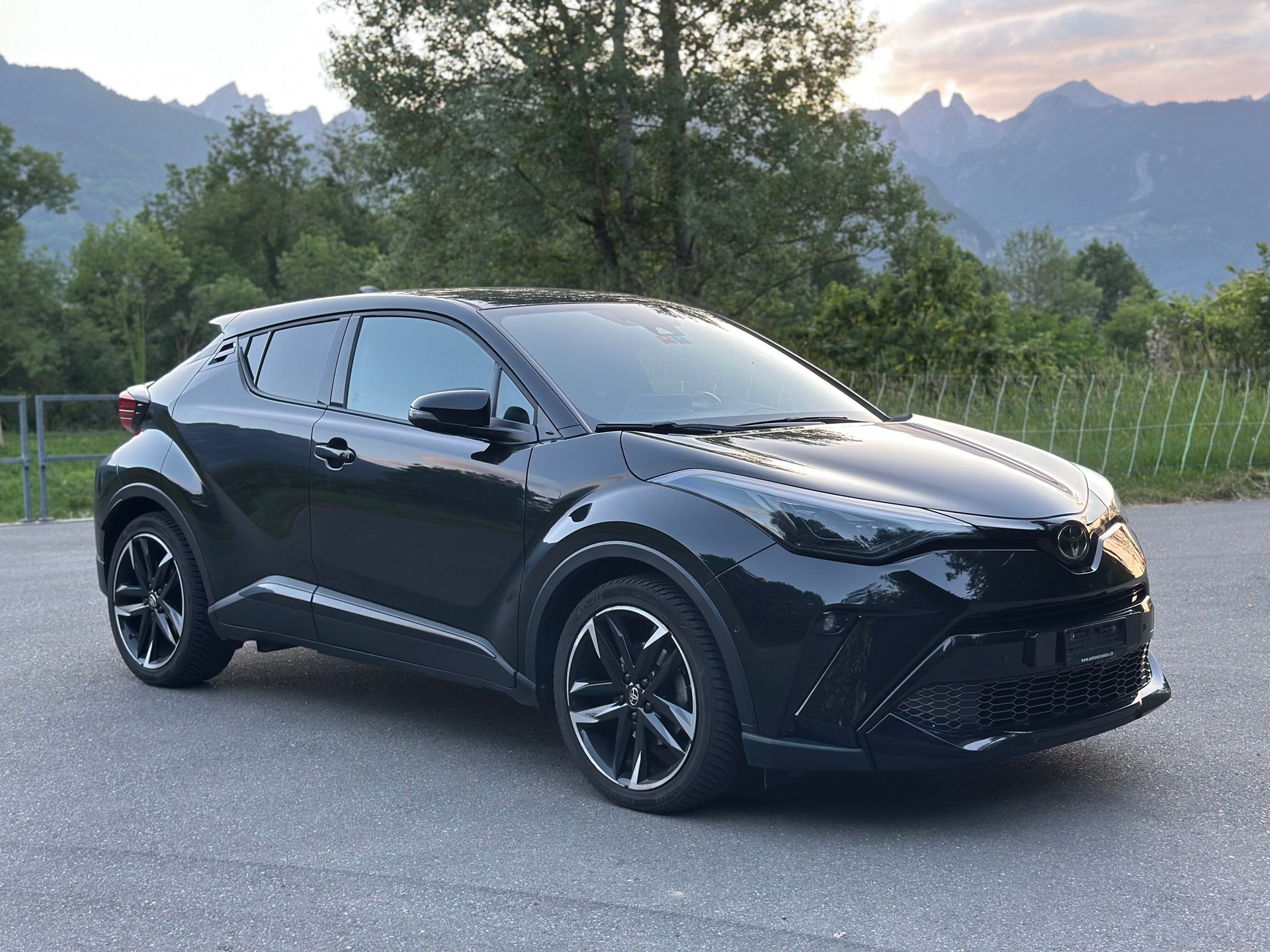 TOYOTA C-HR 2.0 HSD CVT GR Sport