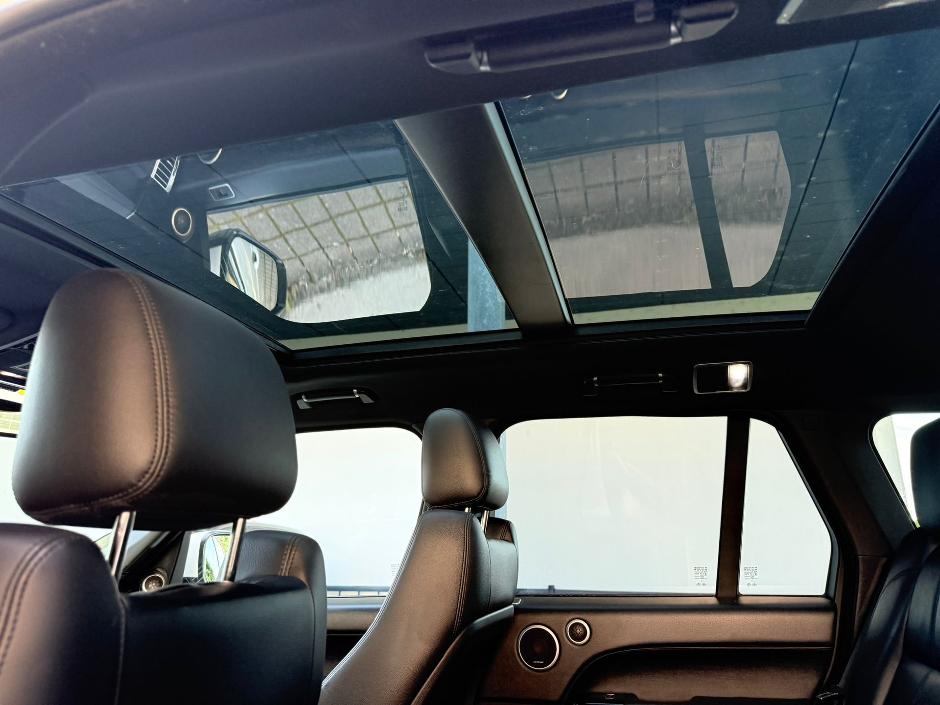 LAND ROVER Range Rover 3.0 TDV6 Vogue Automatic-image-9