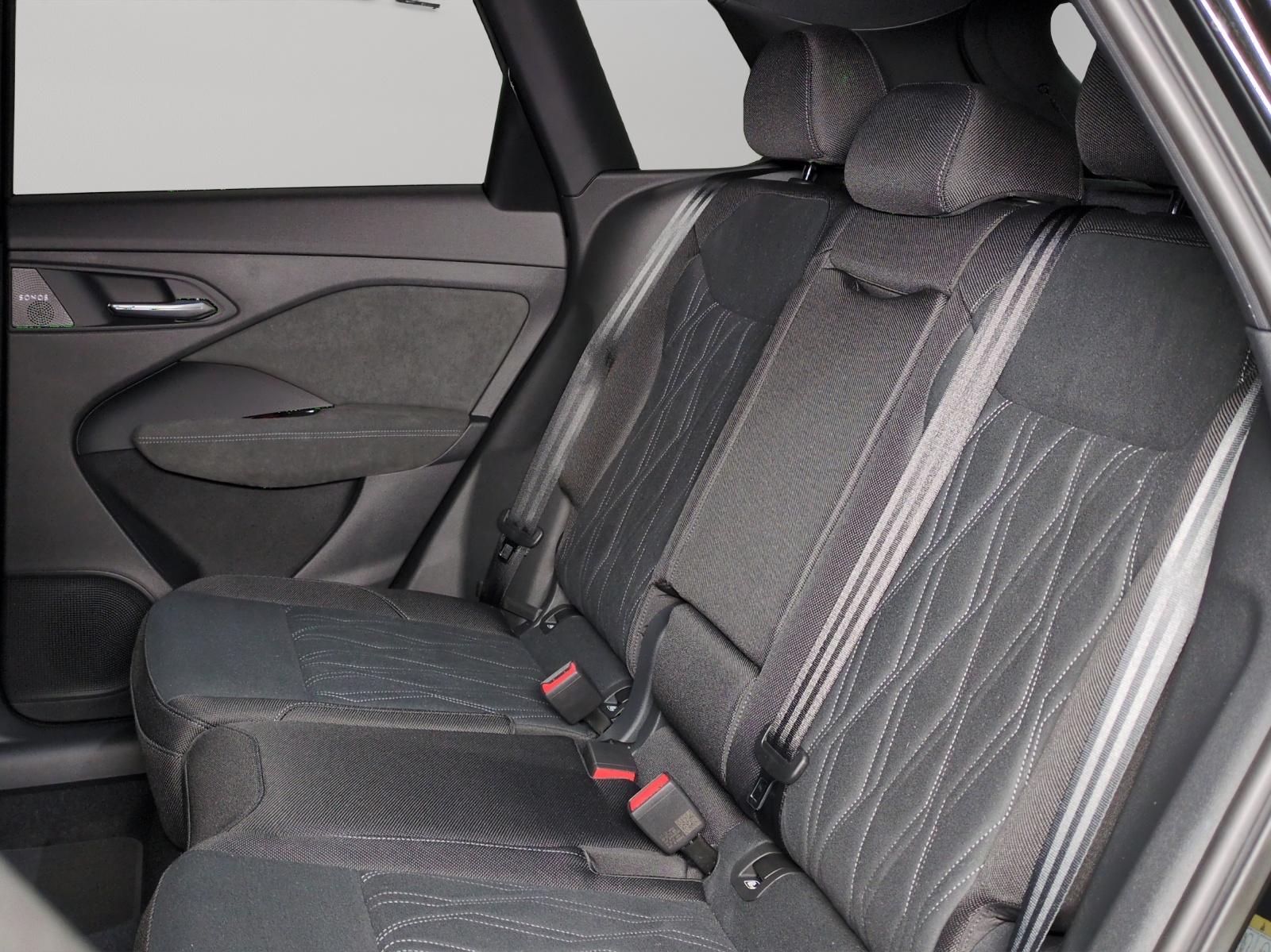 AUDI Q3 SUV TFSI quattro 195 kW S tronic-image-8