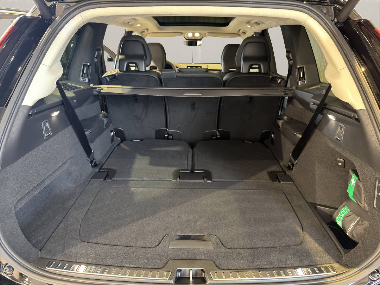 VOLVO XC90 2.0 B5 MH Ultra Bright AWD-image-6