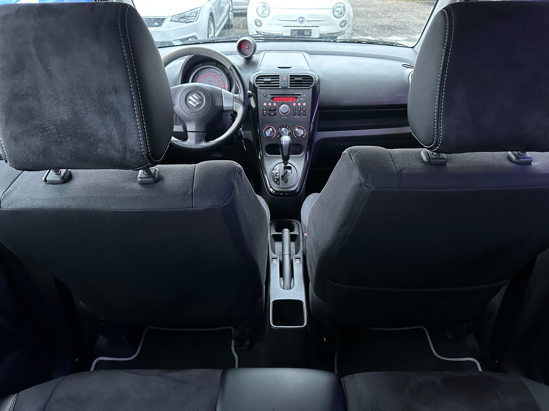 SUZUKI Splash 1.2i 16V GL Sergio Cellano Automatic-image-17