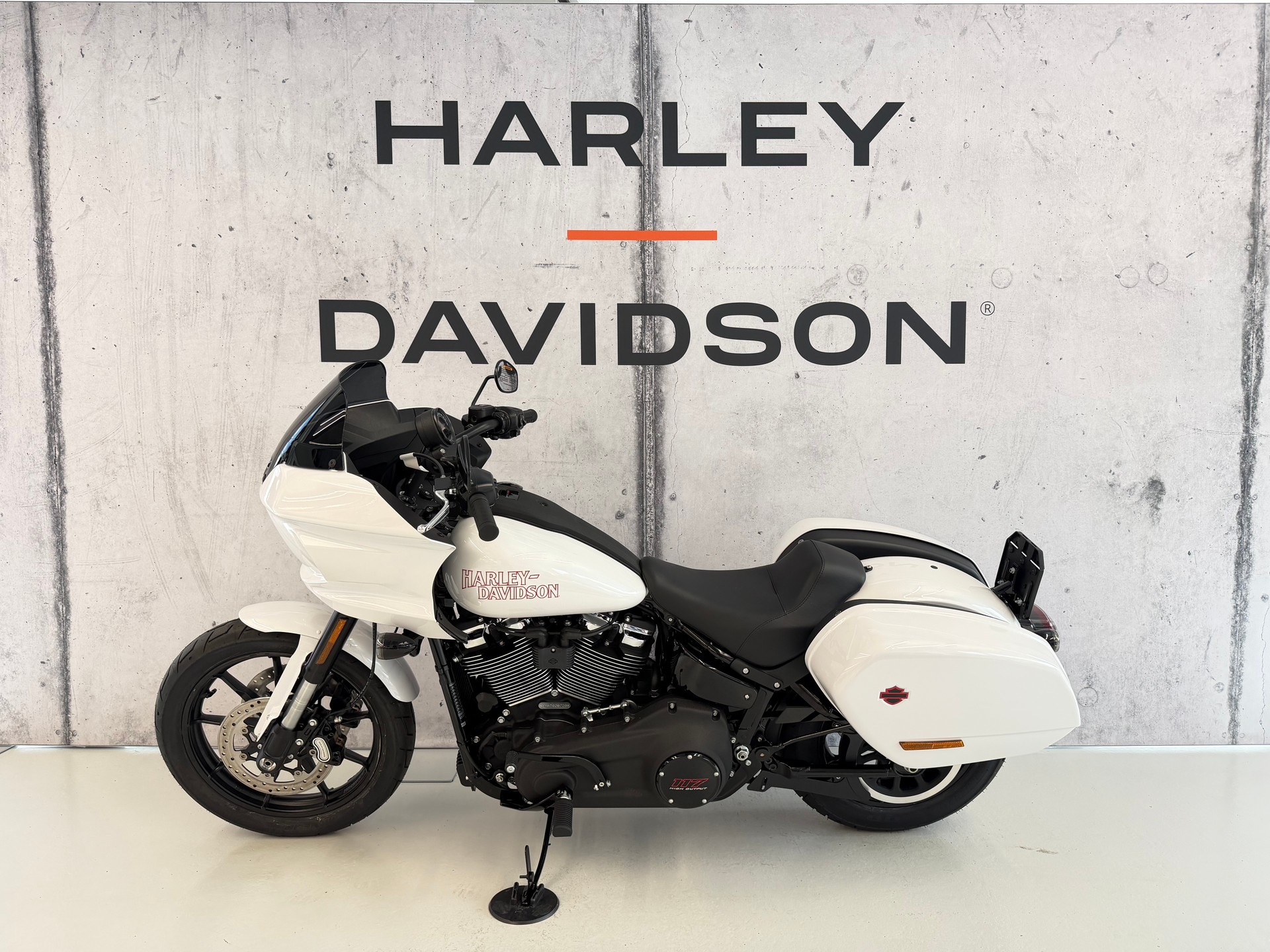 HARLEY-DAVIDSON FXLRST Low Rider ST 117-showroom-element-3
