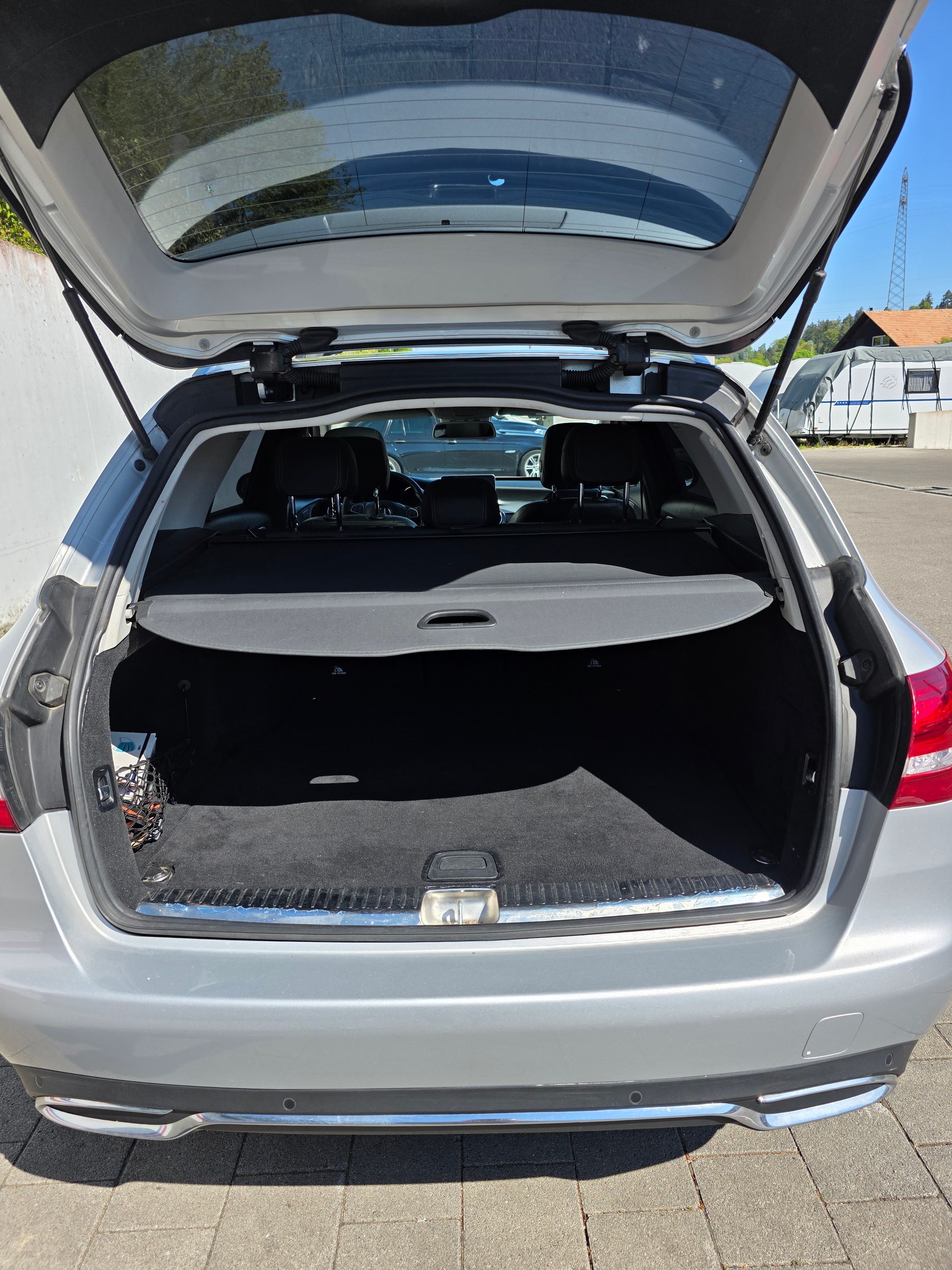 MERCEDES-BENZ C 220 d-image-4
