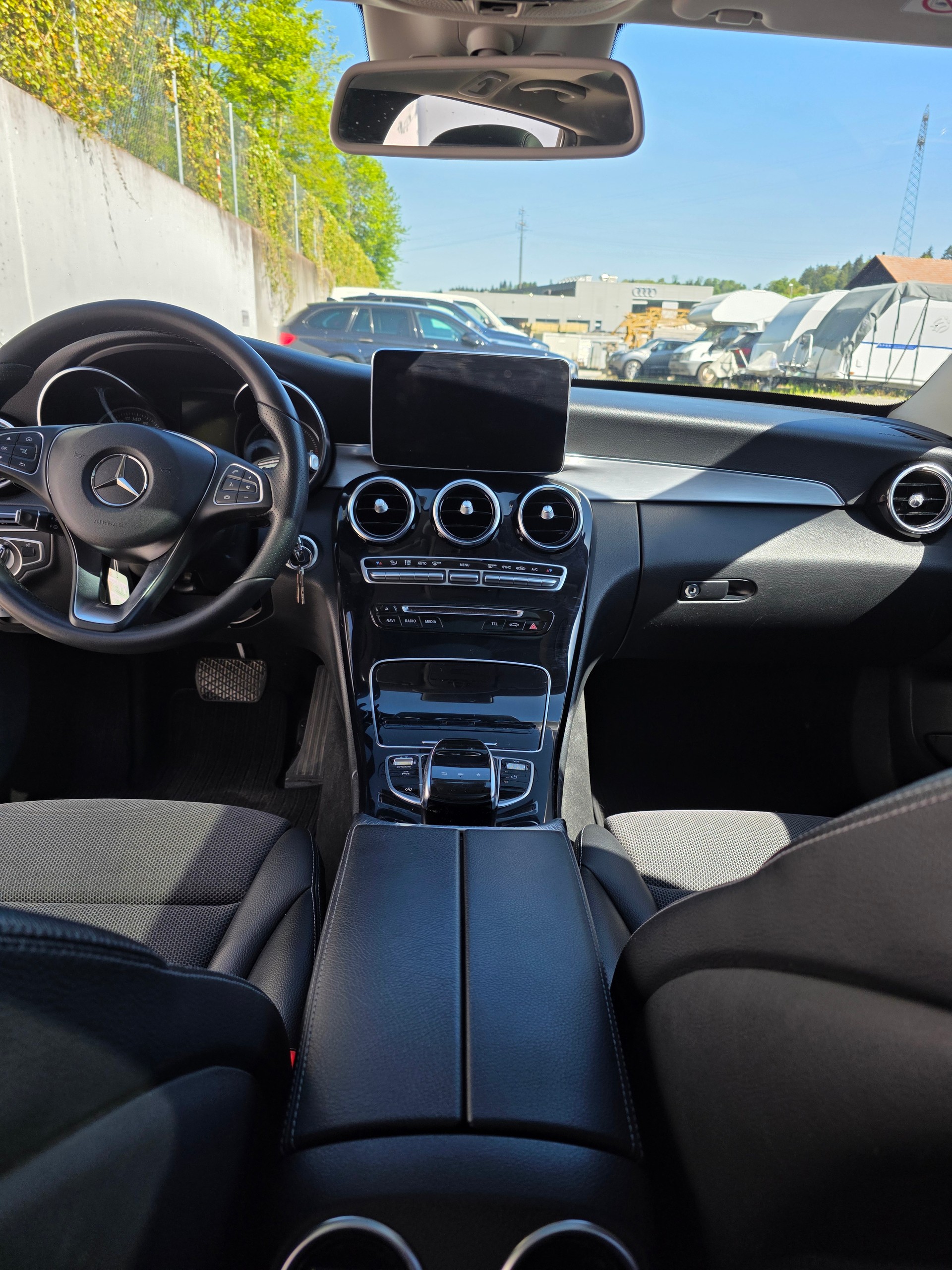 MERCEDES-BENZ C 220 d-image-3