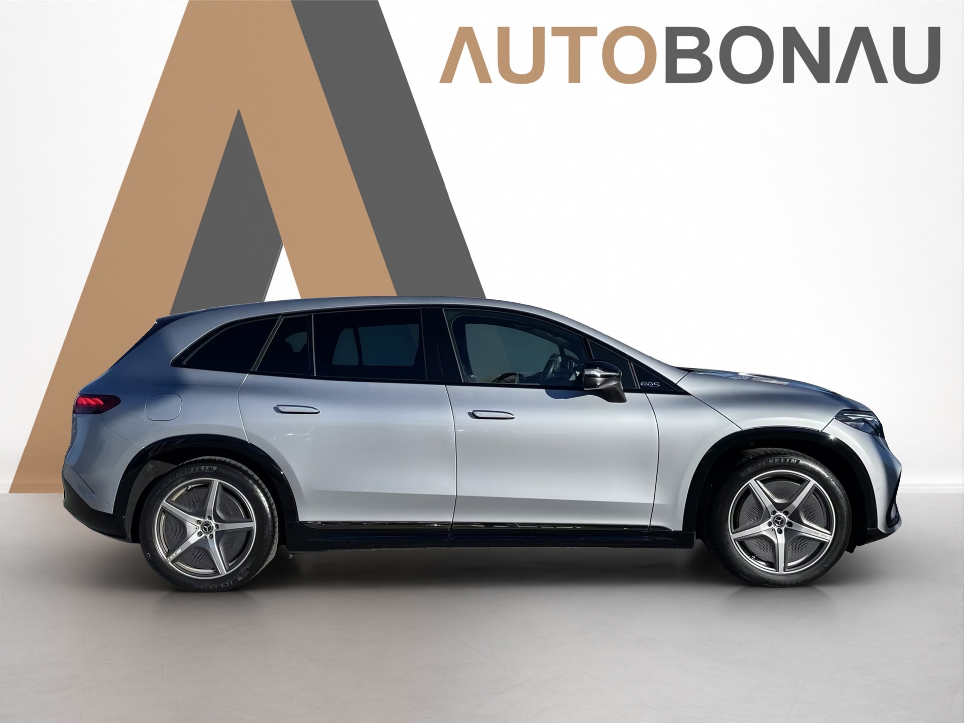 MERCEDES-BENZ EQS SUV 450 4Matic AMG Line Premium-showroom-element-3