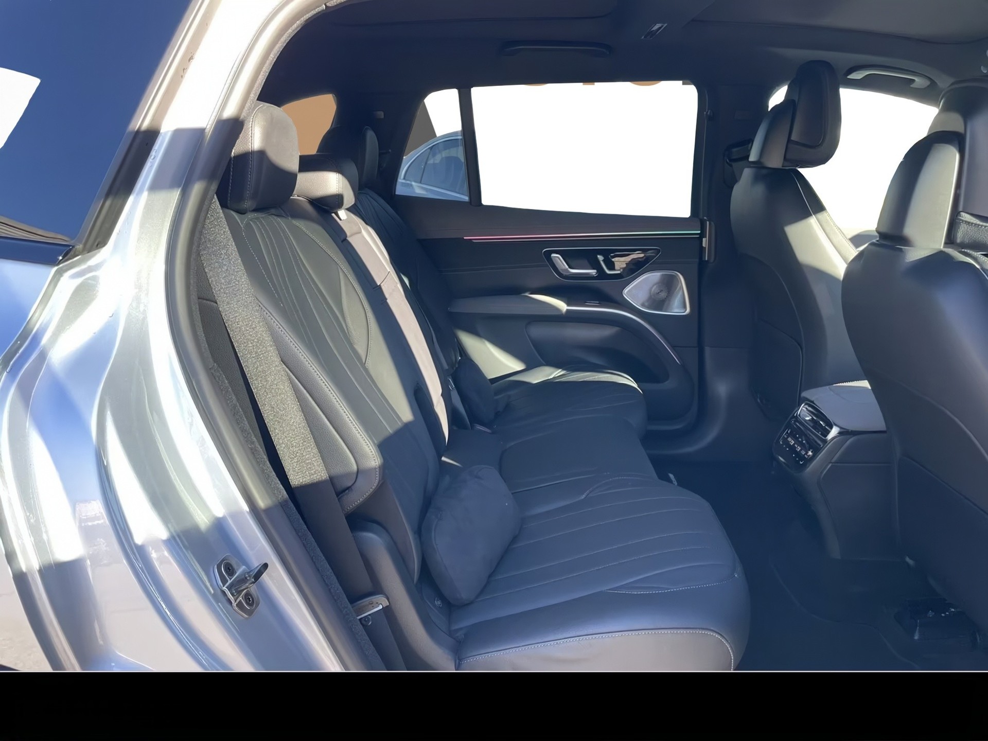 MERCEDES-BENZ EQS SUV 450 4Matic AMG Line Premium-image-10