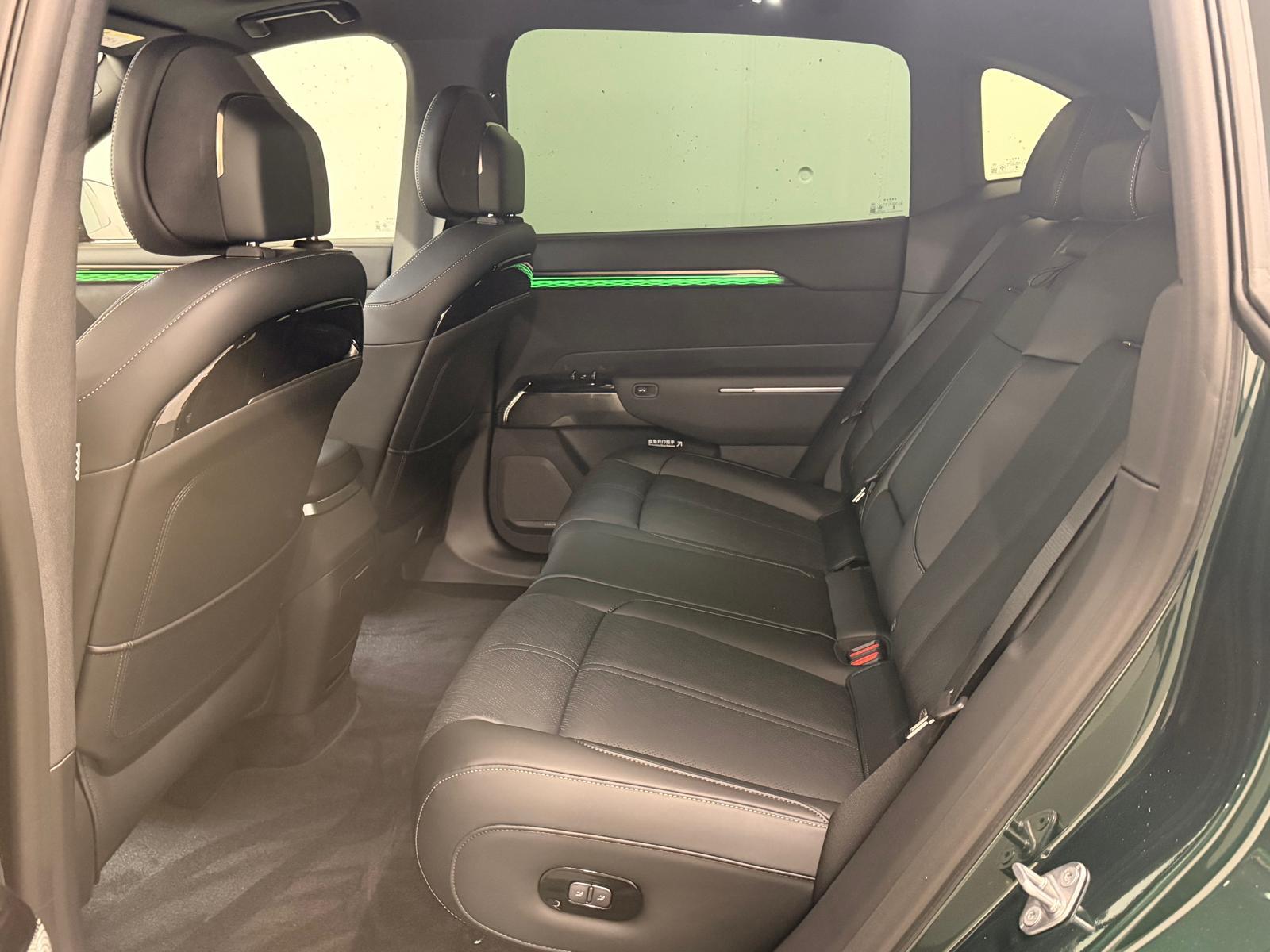 ZEEKR 7X Privilege AWD-image-13