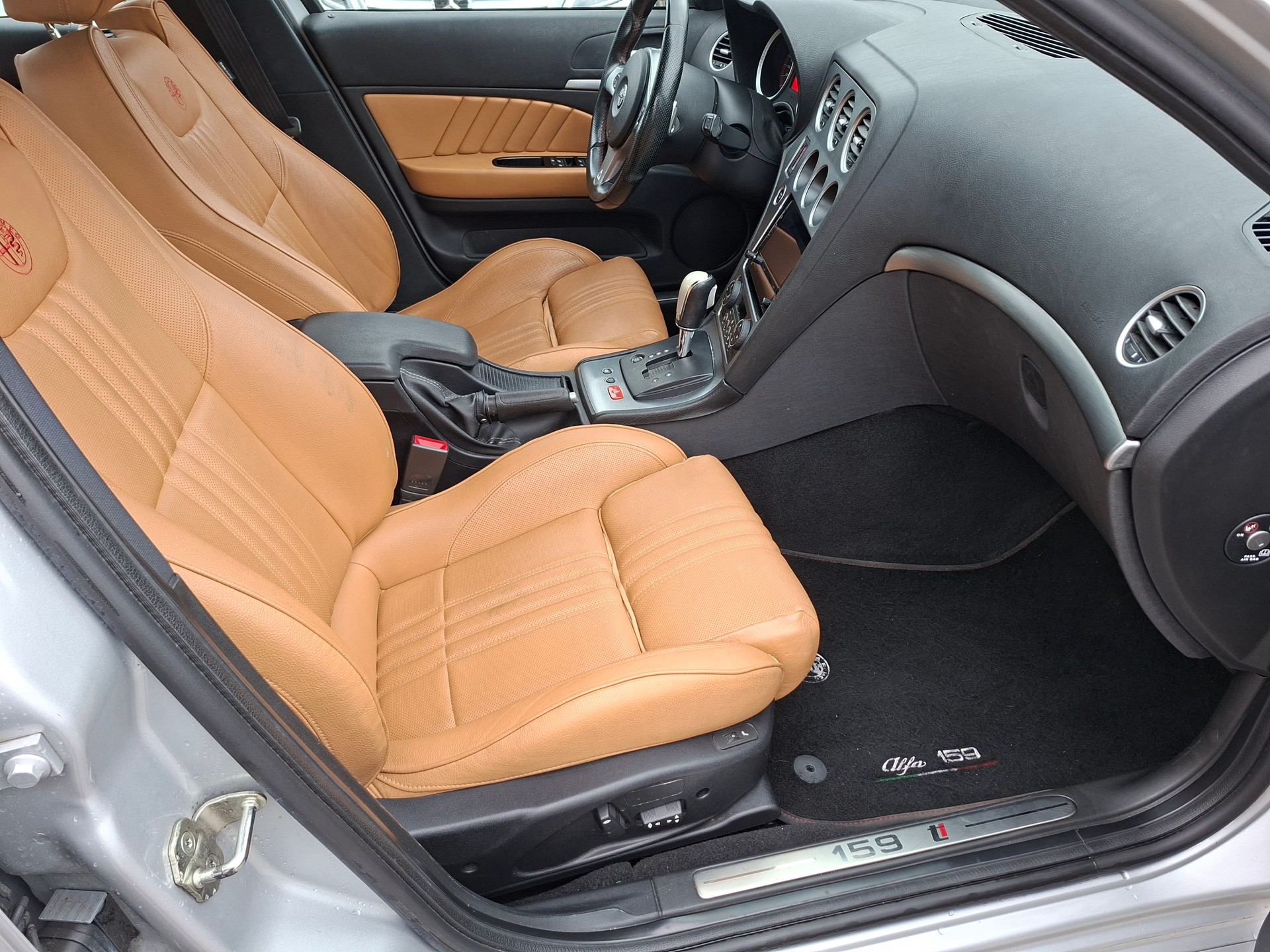 ALFA ROMEO 159 3.2 JTS Q4 TI Q-Tronic-image-7