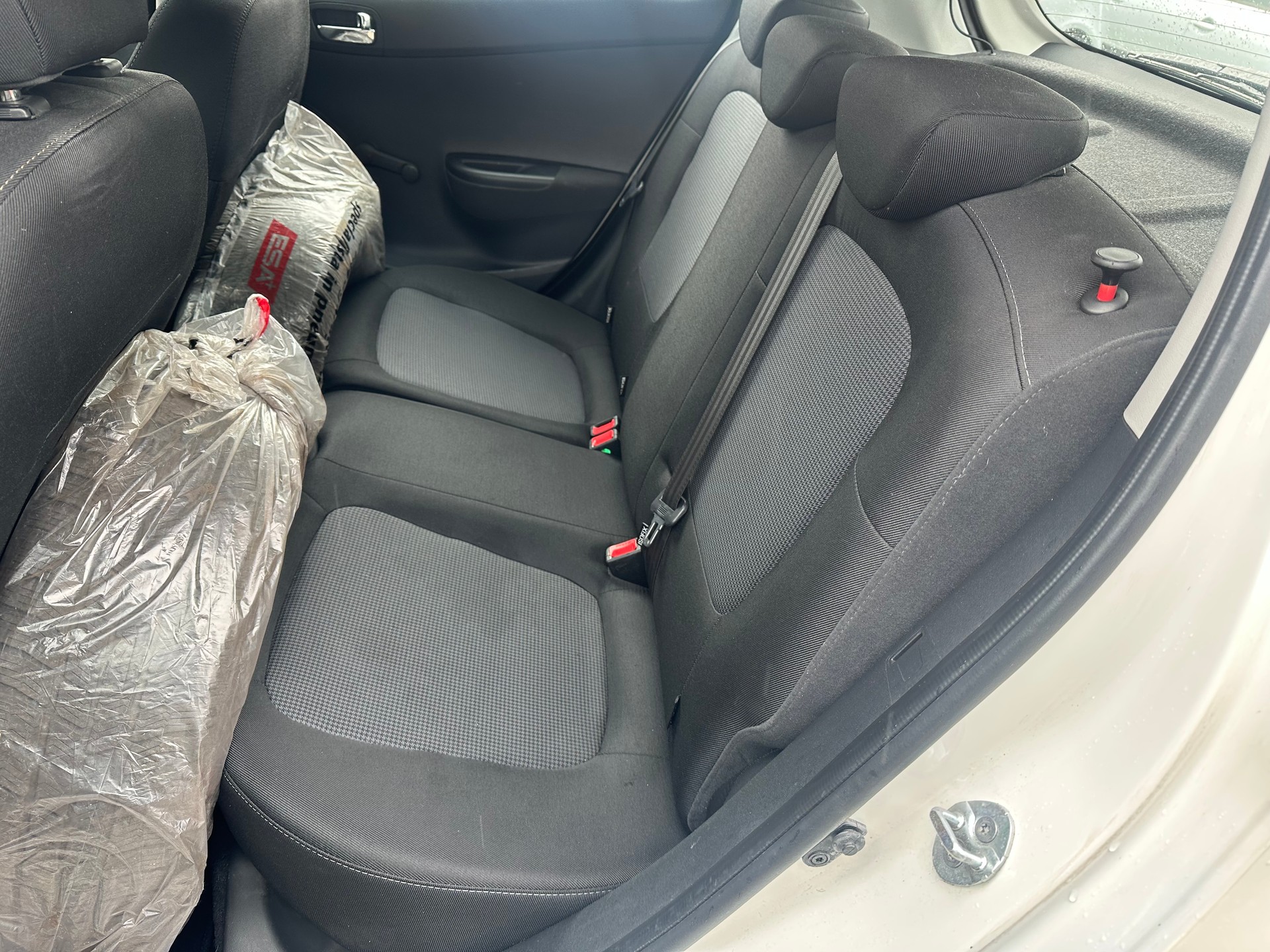 HYUNDAI i20 1.2 Comfort-image-6
