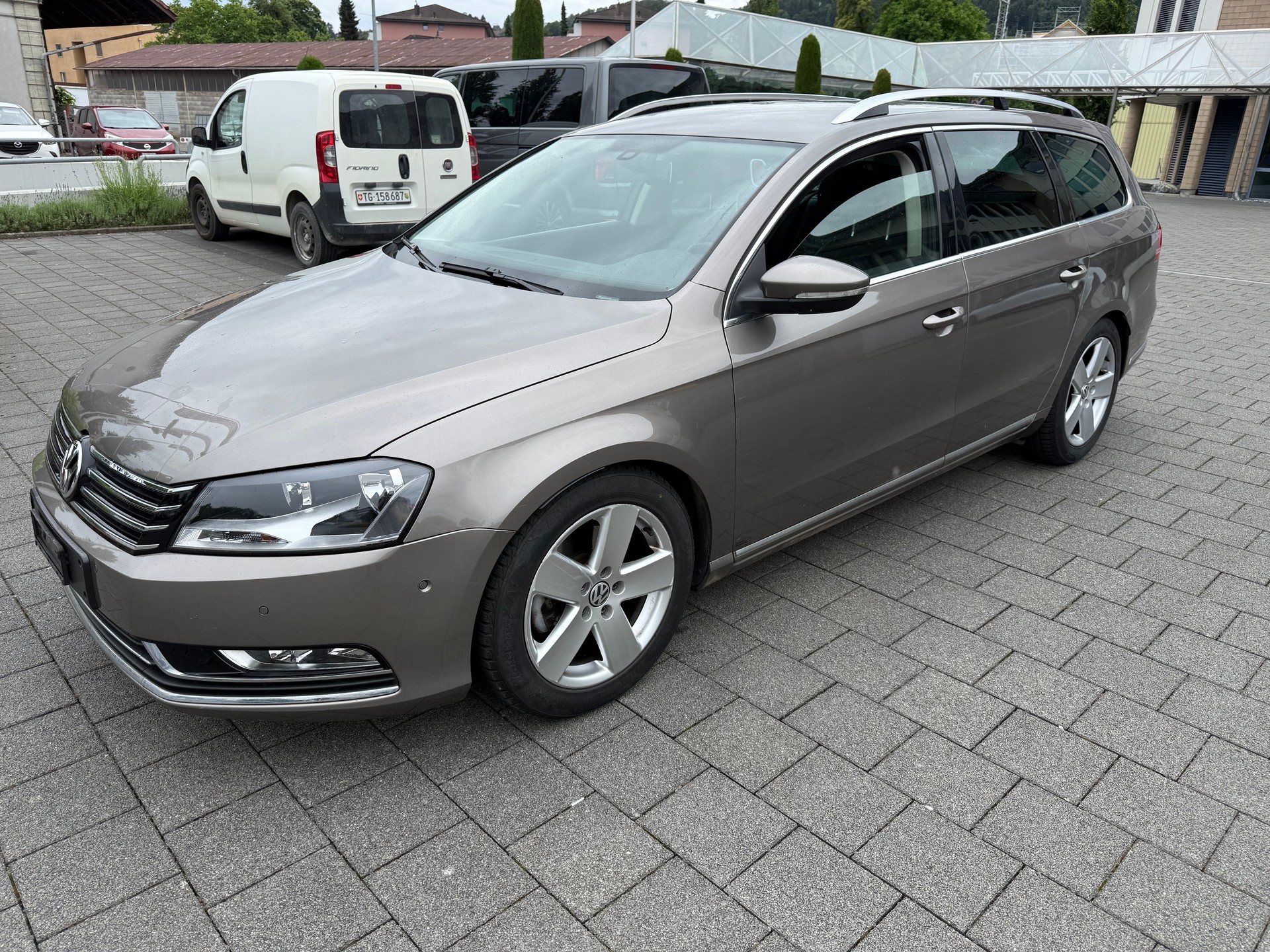 VW Passat Variant 2.0 TSI Comfortline DSG-image-3
