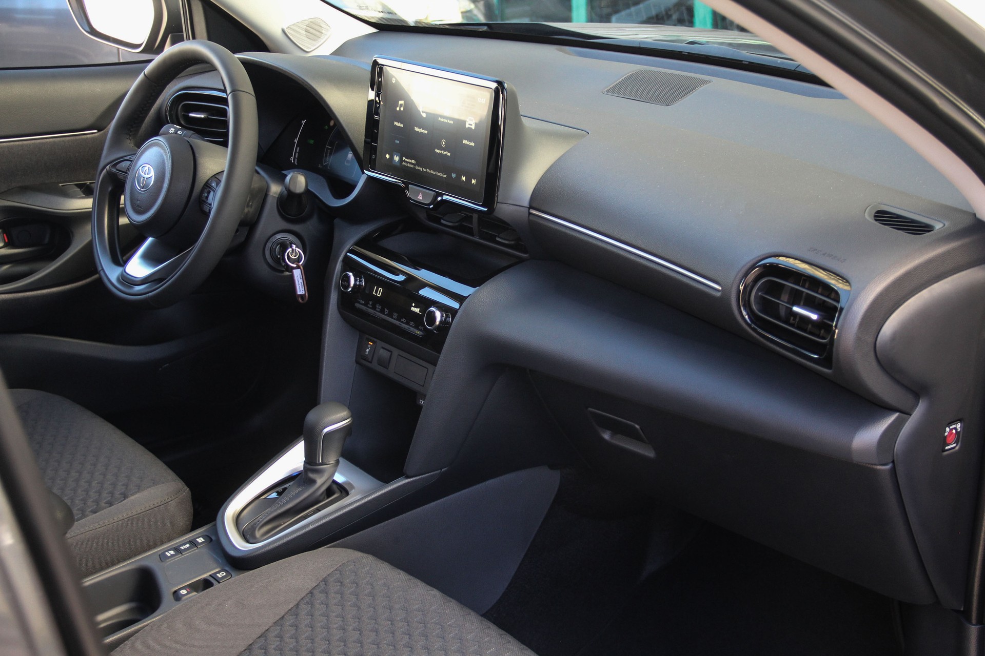 TOYOTA Yaris Cross 1.5 Comfort AWDi e-CVT 130 🇯🇵 ⭐⭐⭐⭐⭐-image-8