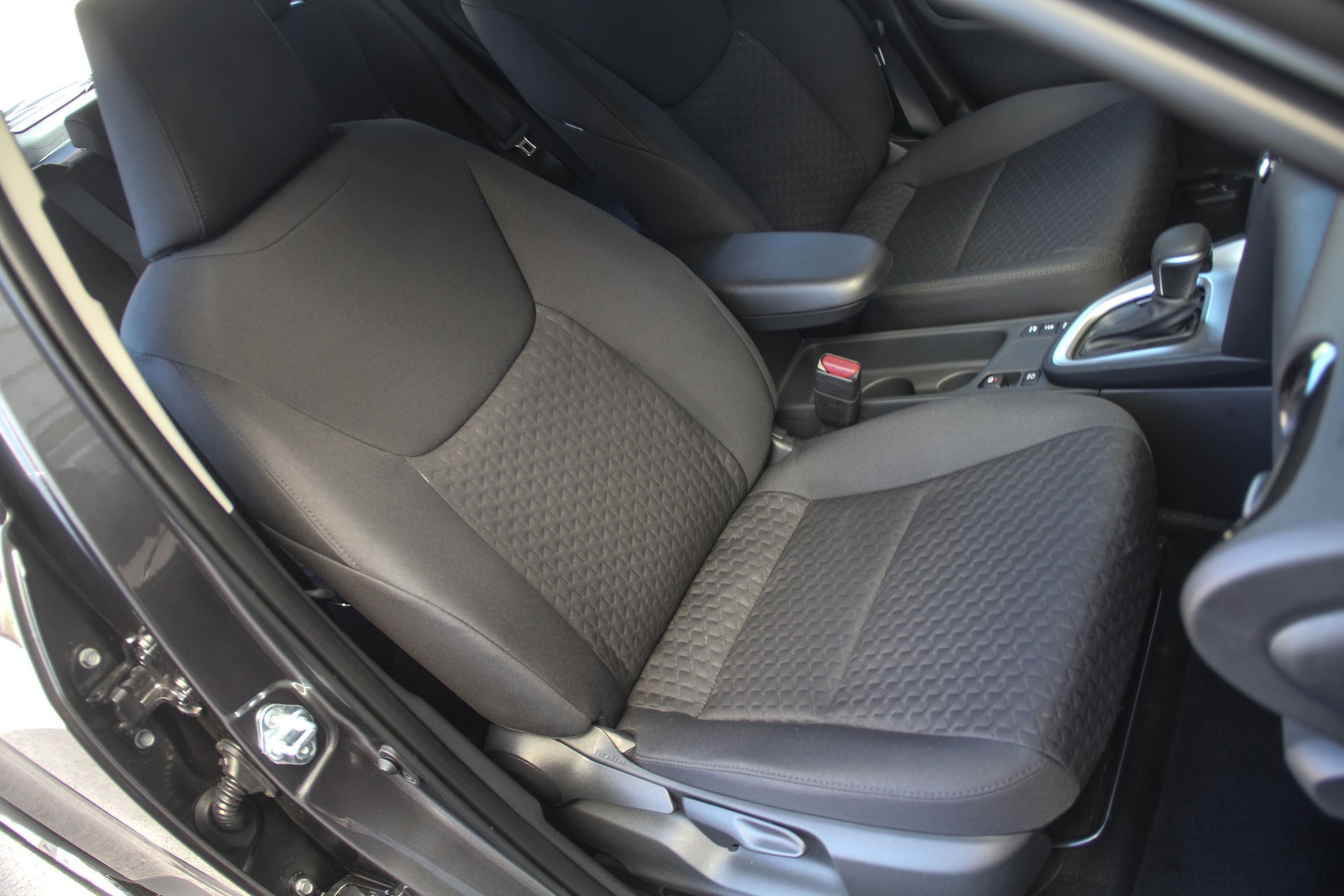 TOYOTA Yaris Cross 1.5 Comfort AWDi e-CVT 130 🇯🇵 ⭐⭐⭐⭐⭐-image-10