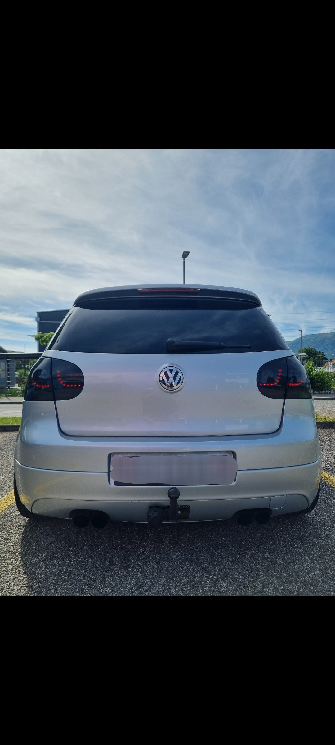 VW 2.0 FSI T GTI-image-1