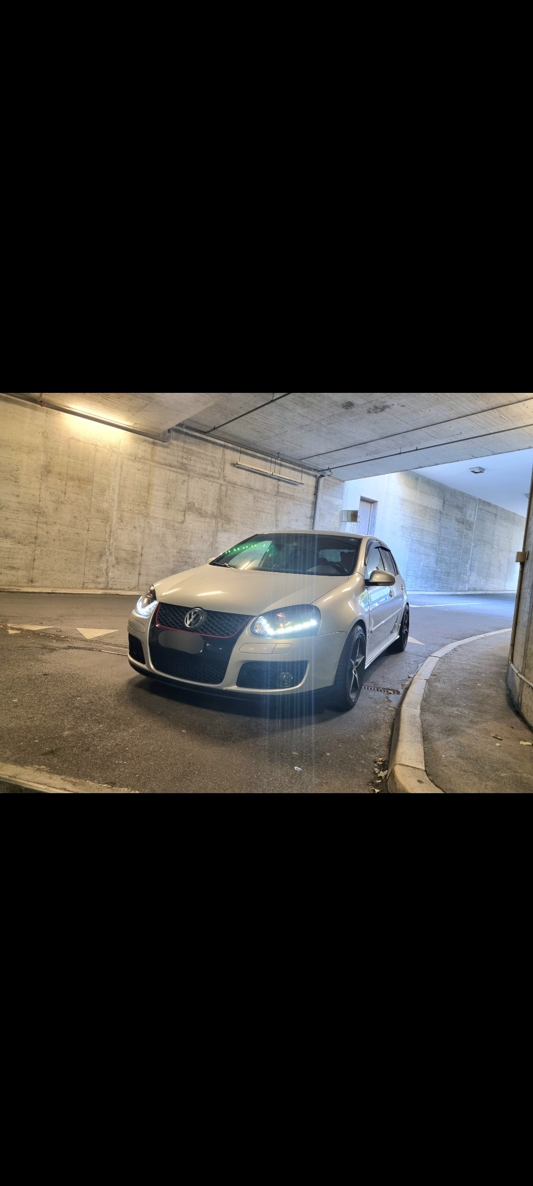 VW 2.0 FSI T GTI-image-5