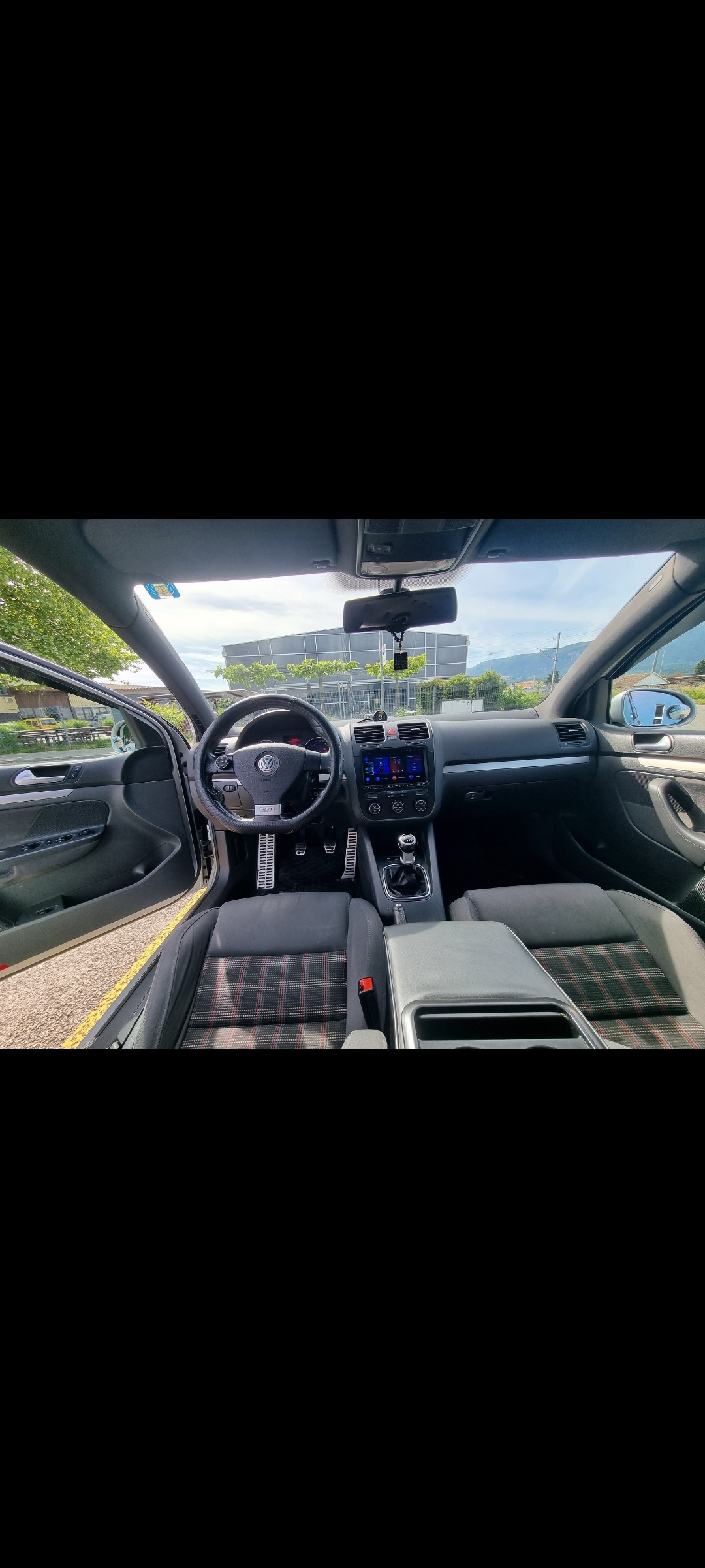 VW 2.0 FSI T GTI-image-3