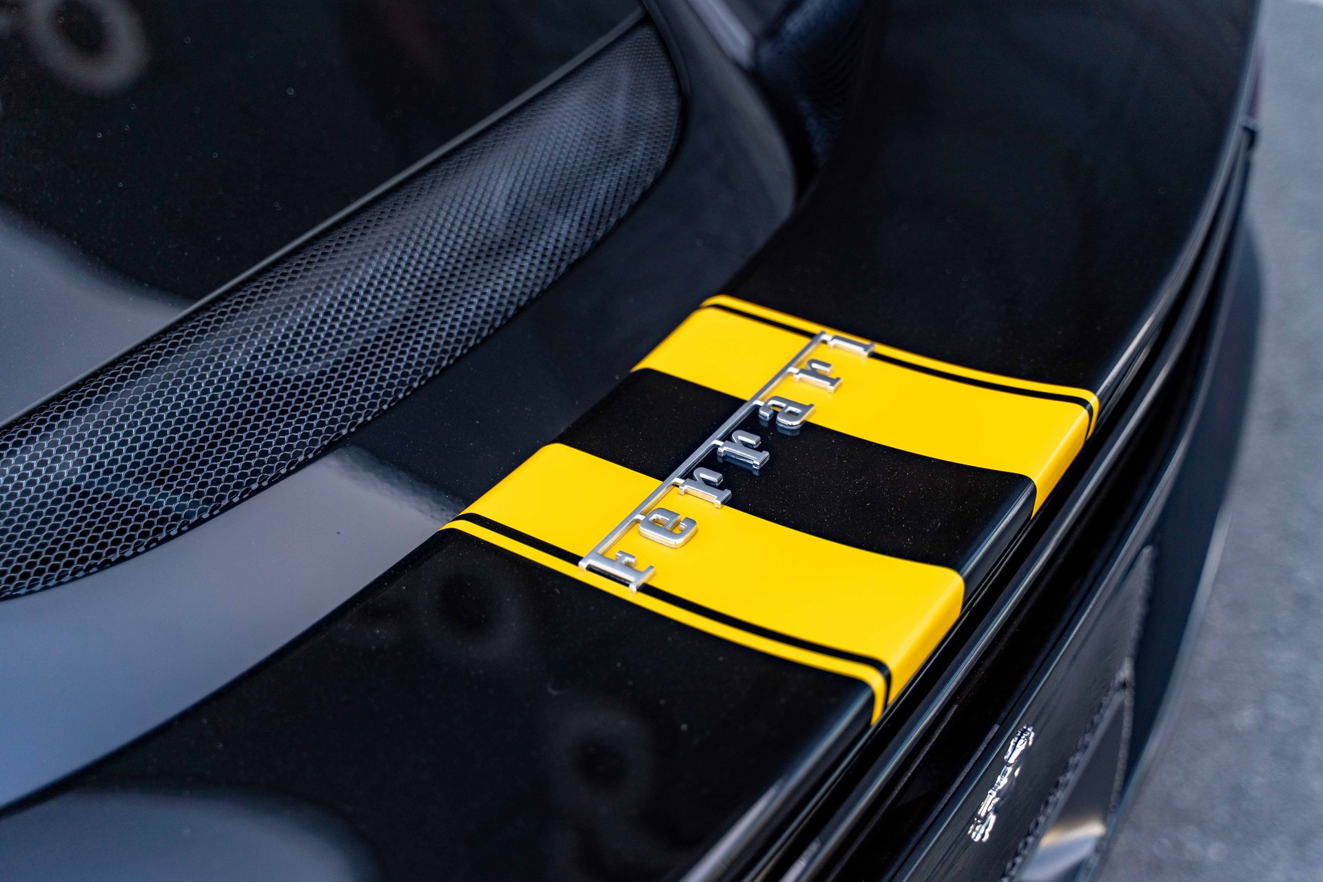 FERRARI 296 GTS-image-9