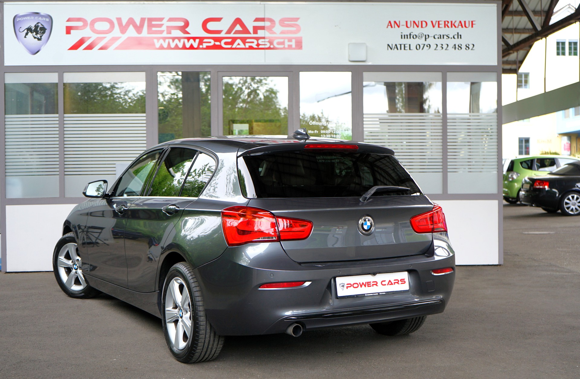 BMW 118i Sport Line Steptronic-image-1