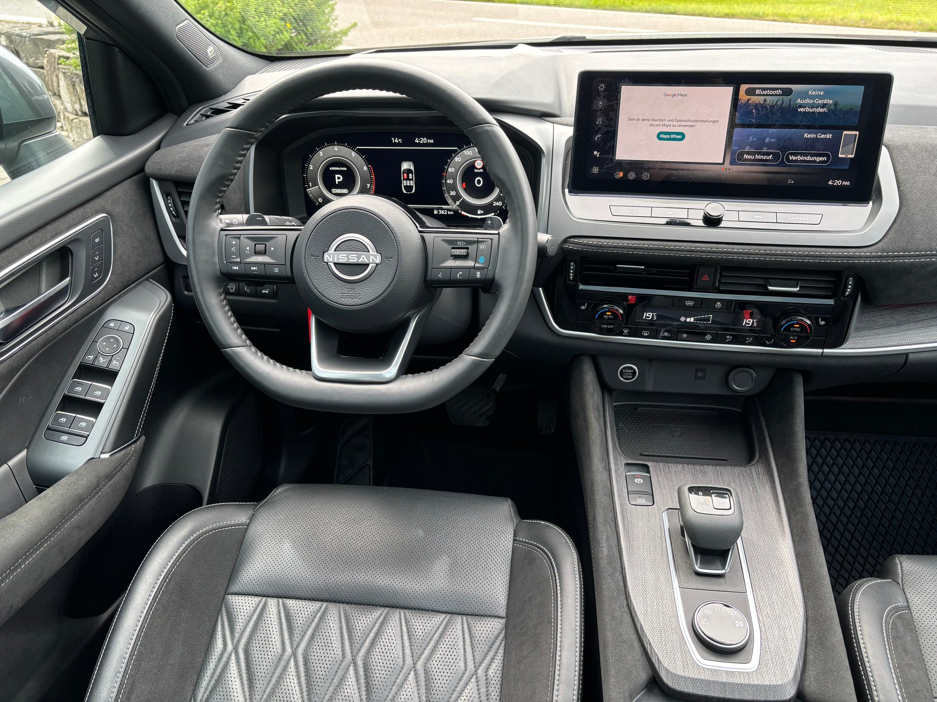 NISSAN Qashqai 1.3 MHEV Tekna+ 4x4-image-9