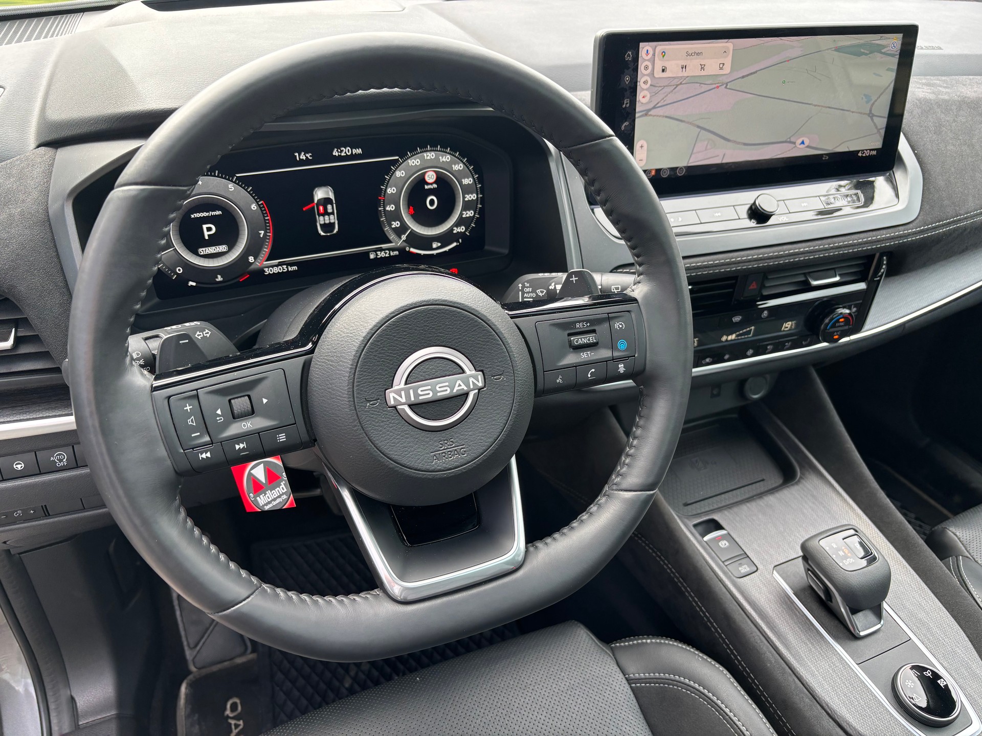 NISSAN Qashqai 1.3 MHEV Tekna+ 4x4-image-12