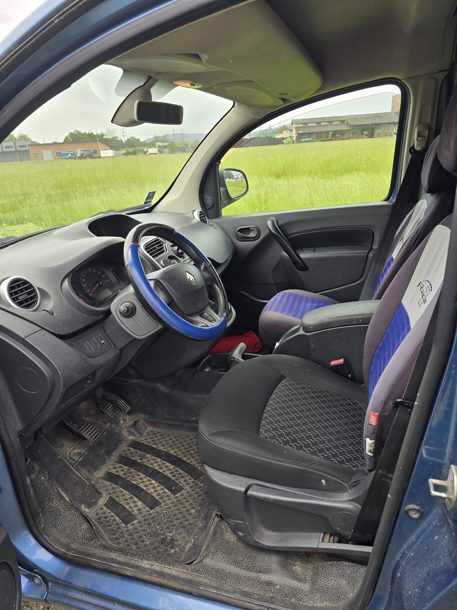RENAULT Kangoo Medium dCi 90 Access-image-7