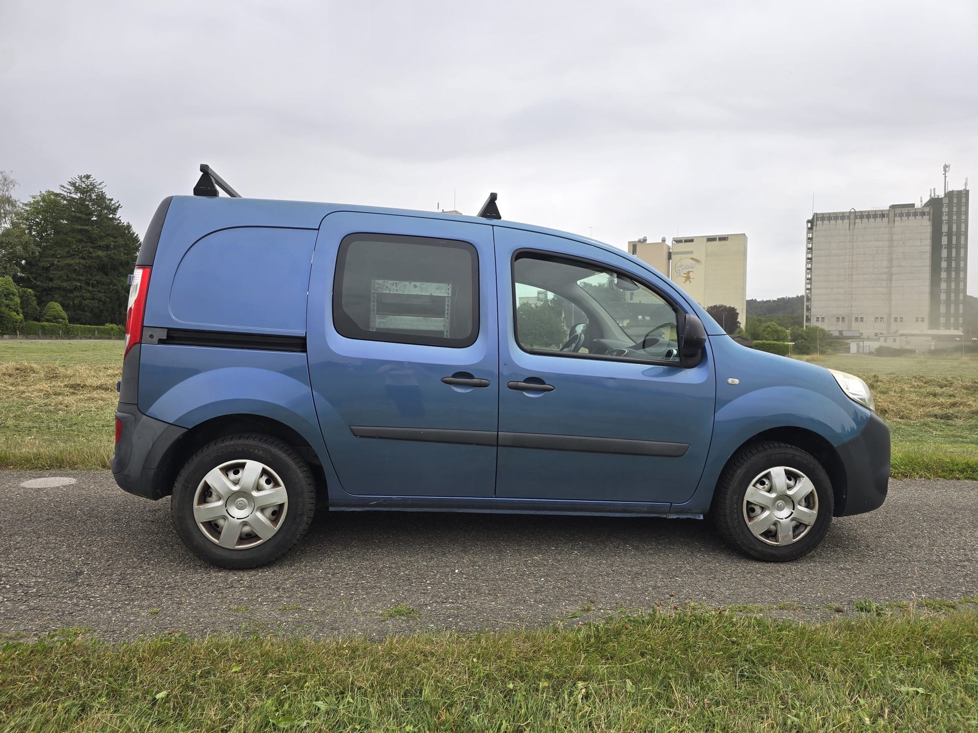 RENAULT Kangoo Medium dCi 90 Access-image-3
