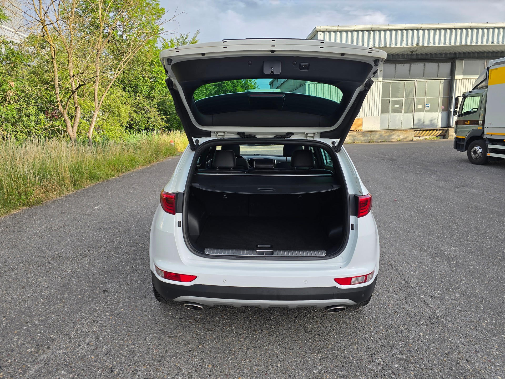 KIA Sportage 2.0CRDi Style GT Line 4WD Automat-image-6