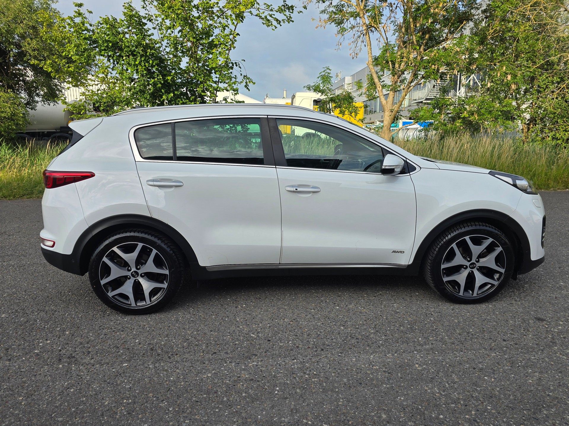 KIA Sportage 2.0CRDi Style GT Line 4WD Automat-image-10