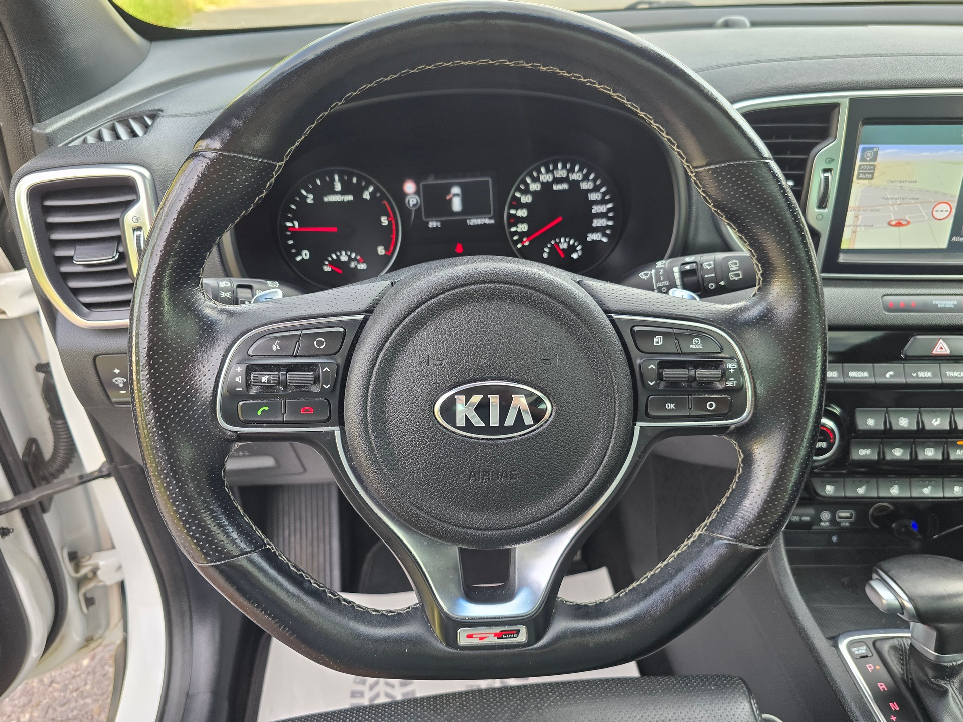 KIA Sportage 2.0CRDi Style GT Line 4WD Automat-image-21
