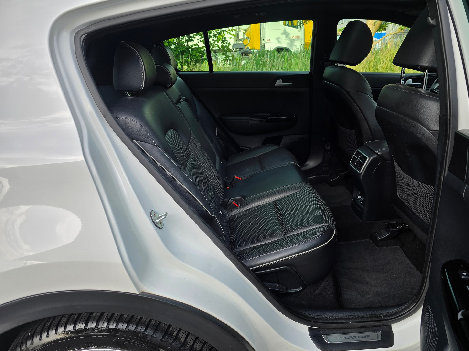 KIA Sportage 2.0CRDi Style GT Line 4WD Automat-image-13