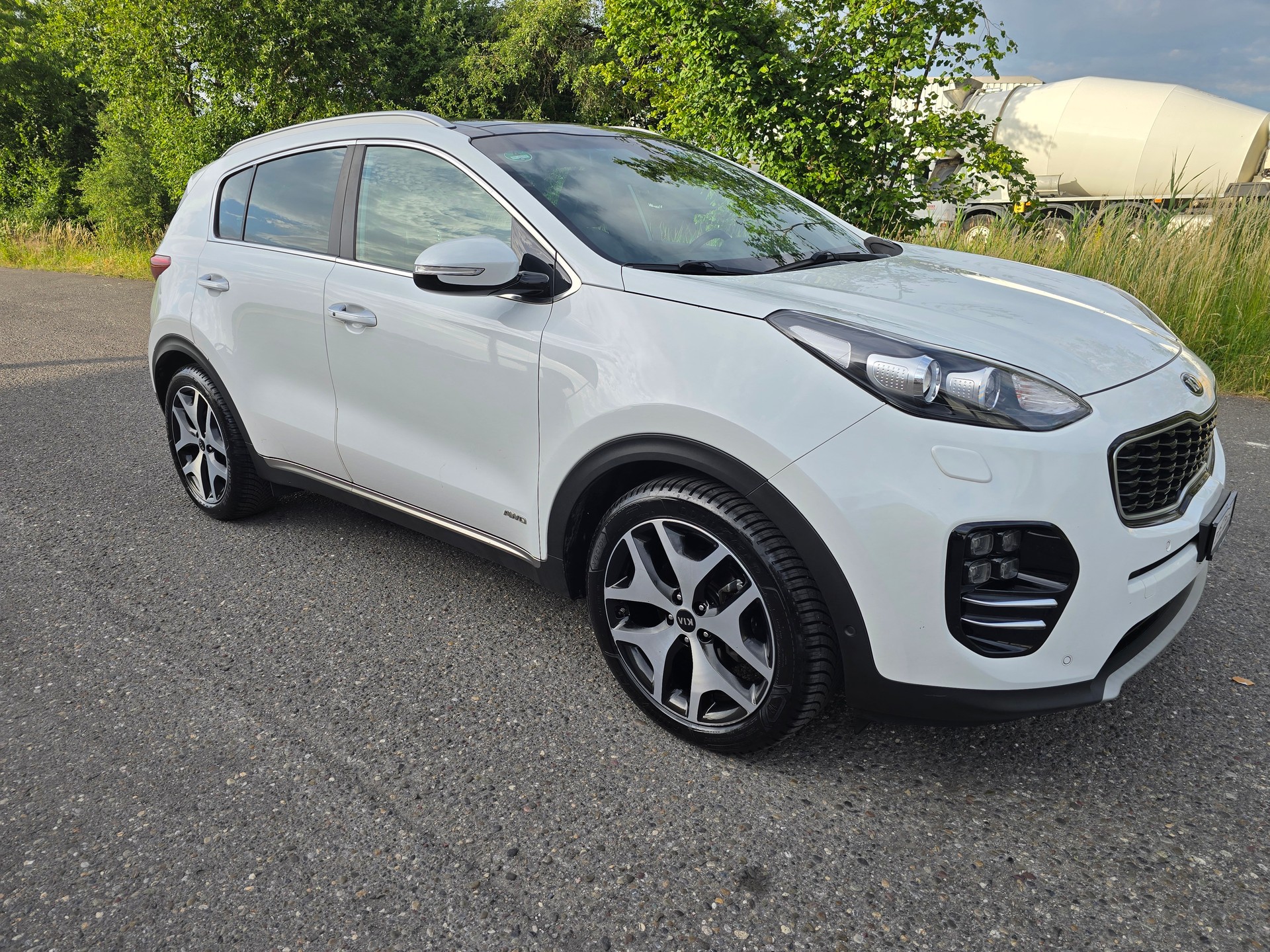KIA Sportage 2.0CRDi Style GT Line 4WD Automat-image-1