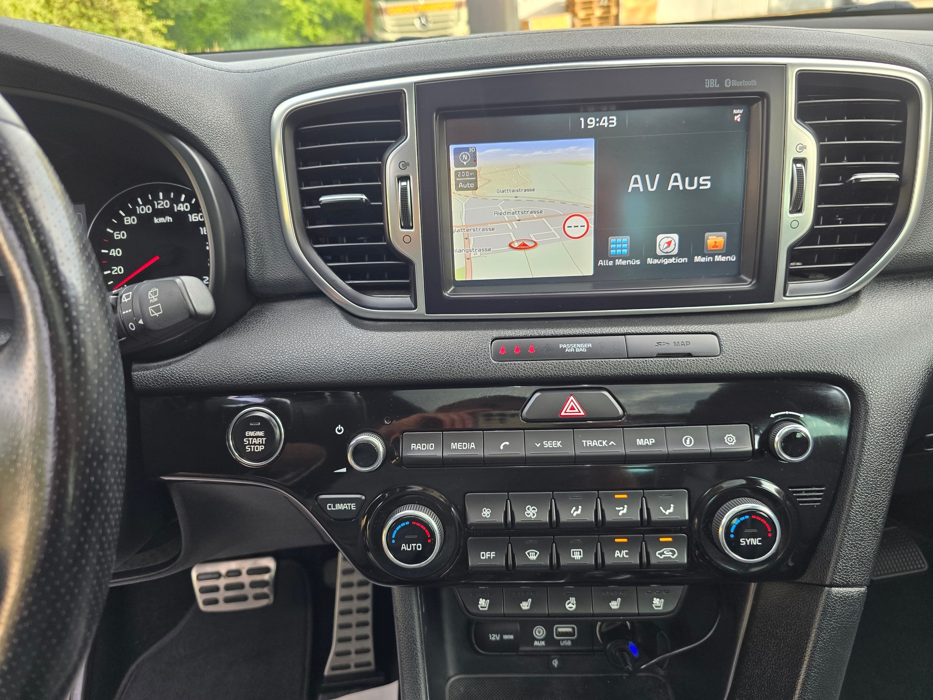 KIA Sportage 2.0CRDi Style GT Line 4WD Automat-image-25