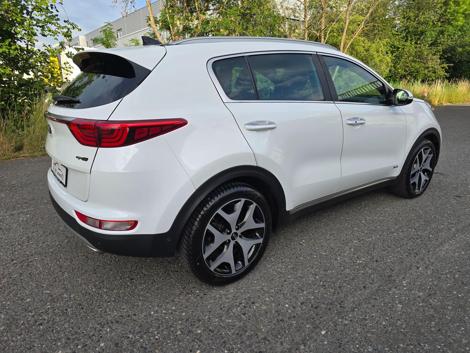 KIA Sportage 2.0CRDi Style GT Line 4WD Automat-image-5