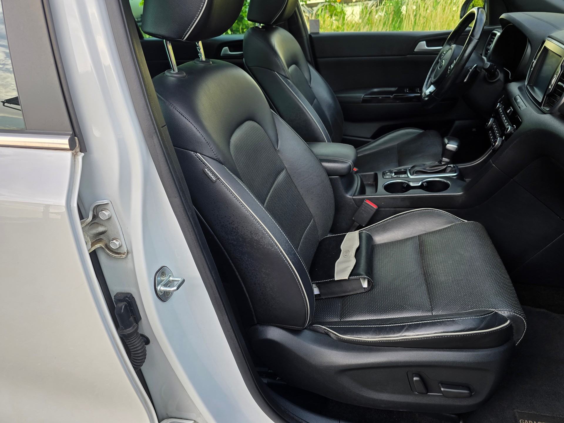 KIA Sportage 2.0CRDi Style GT Line 4WD Automat-image-12