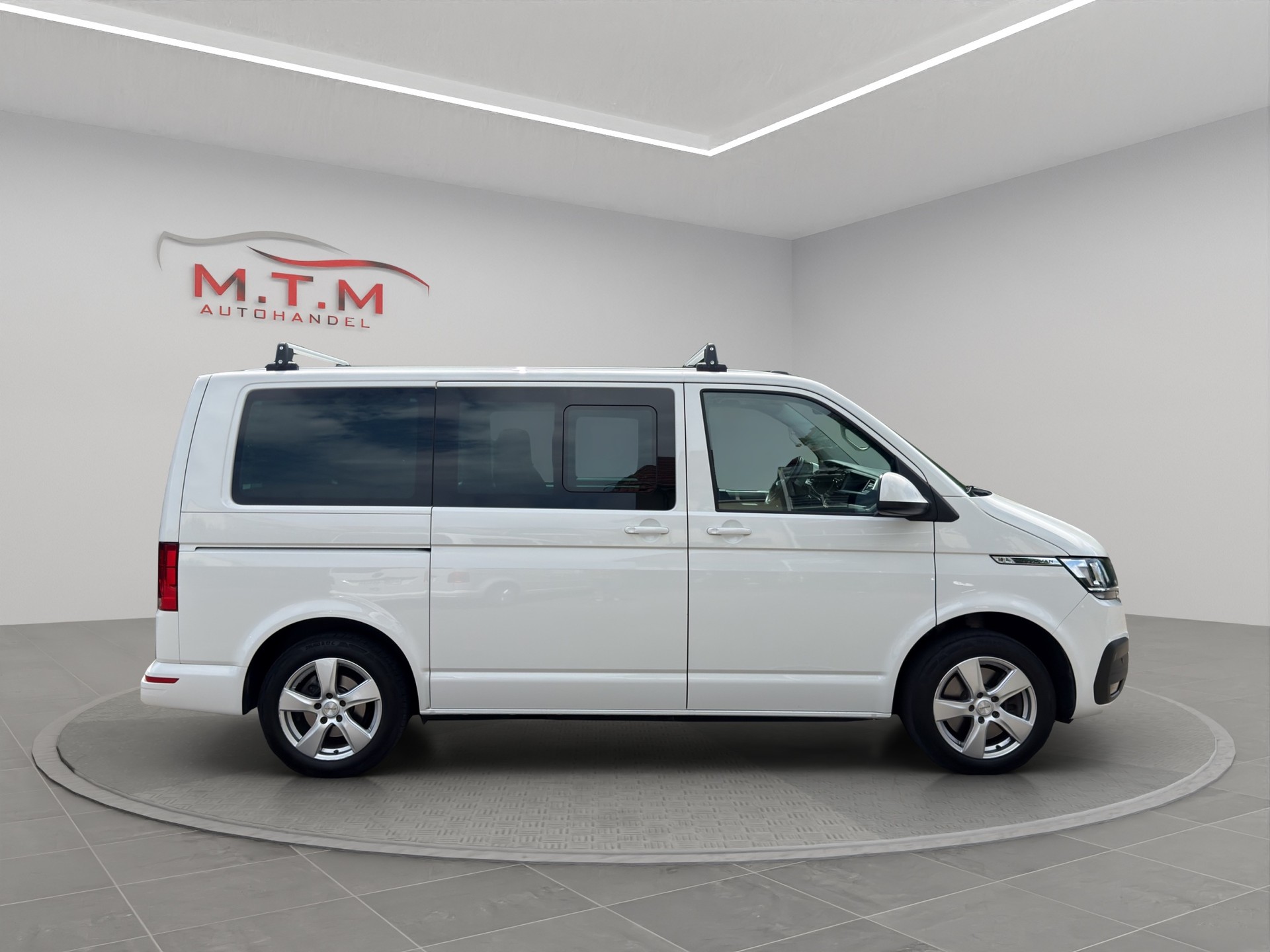VW T6.1 Multivan 2.0 TDI Comfortline 4Motion DSG-image-13