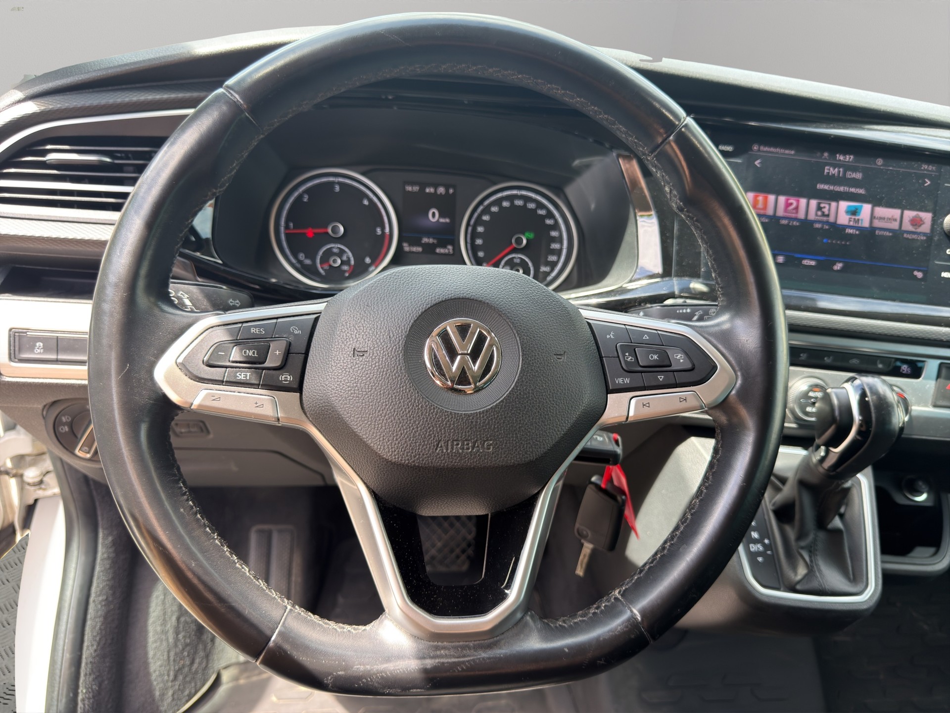 VW T6.1 Multivan 2.0 TDI Comfortline 4Motion DSG-image-16