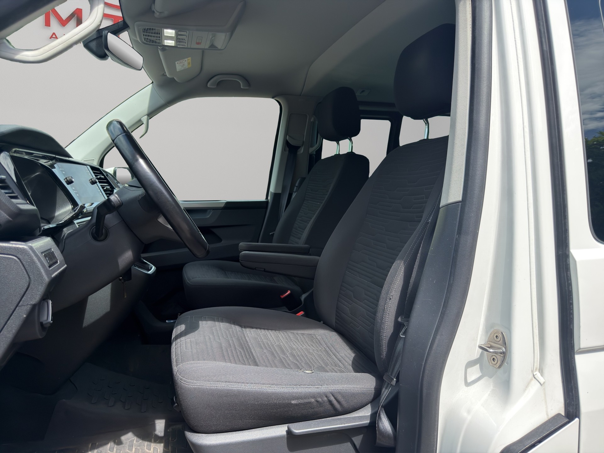 VW T6.1 Multivan 2.0 TDI Comfortline 4Motion DSG-image-14