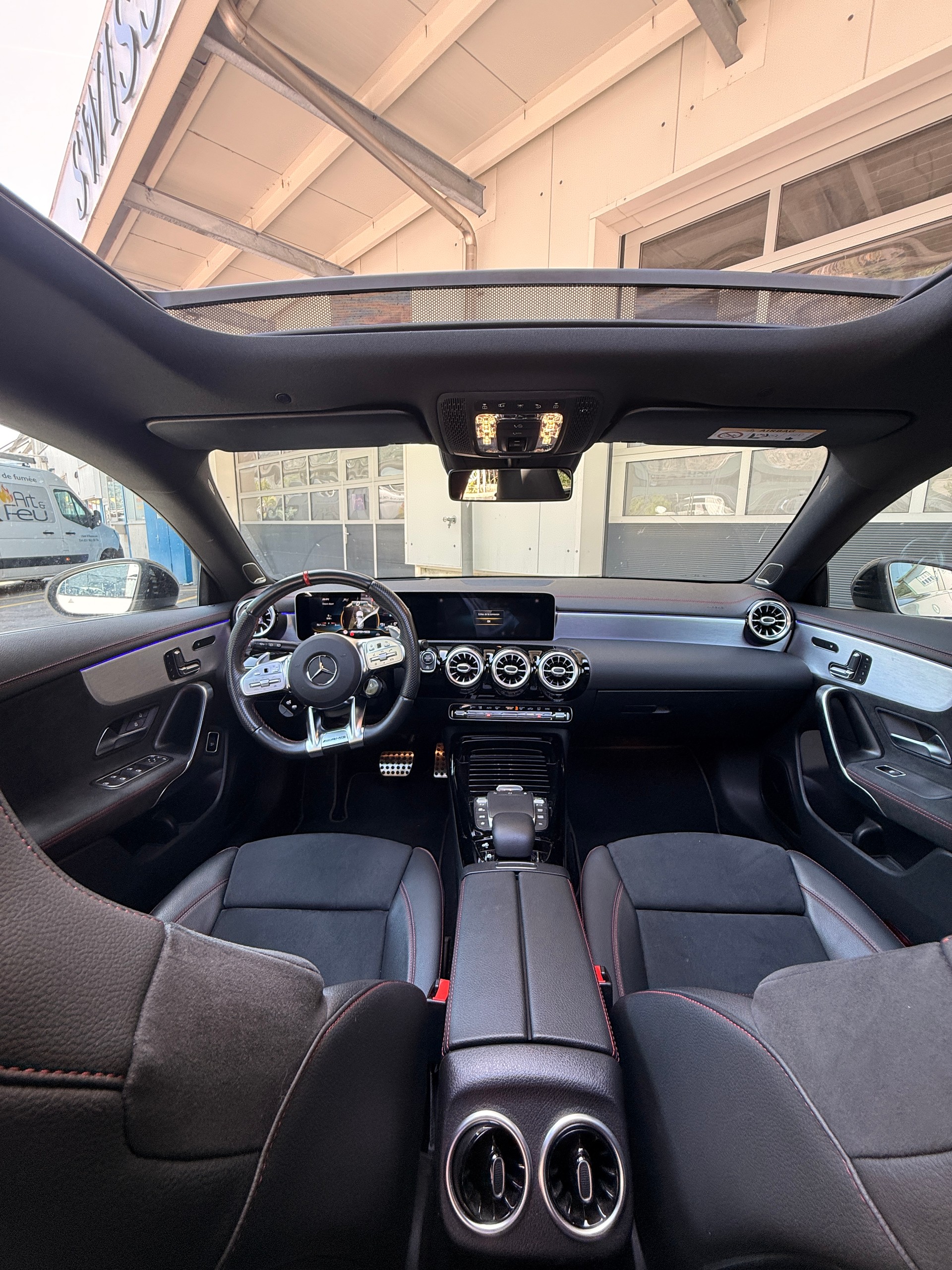 MERCEDES-BENZ CLA Shooting Brake 35 AMG 4Matic 7G-DCT-image-19