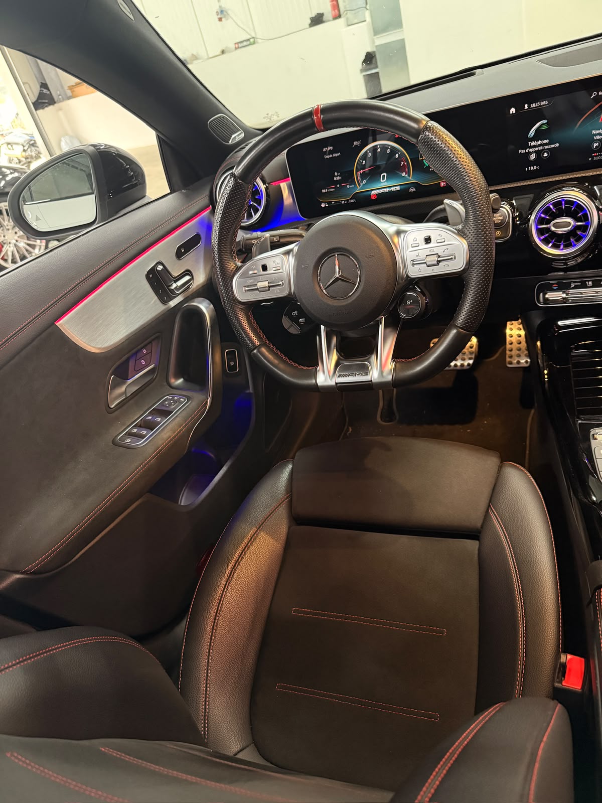 MERCEDES-BENZ CLA Shooting Brake 35 AMG 4Matic 7G-DCT-image-21
