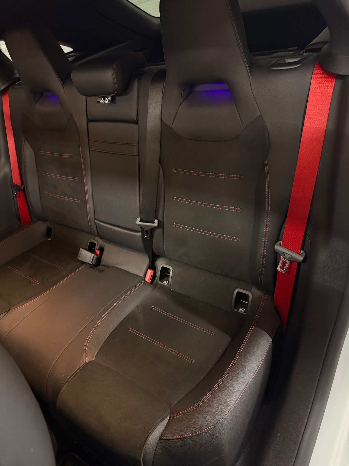 MERCEDES-BENZ CLA Shooting Brake 35 AMG 4Matic 7G-DCT-image-22