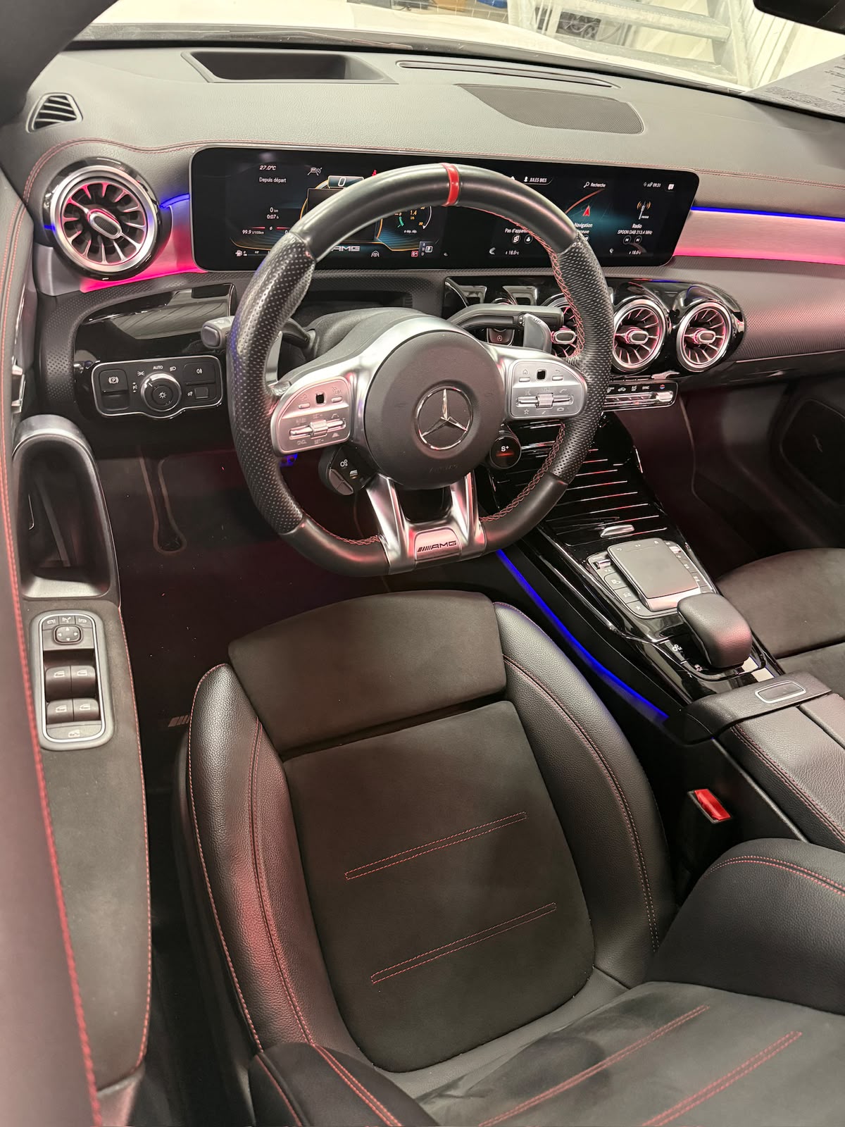 MERCEDES-BENZ CLA Shooting Brake 35 AMG 4Matic 7G-DCT-image-14