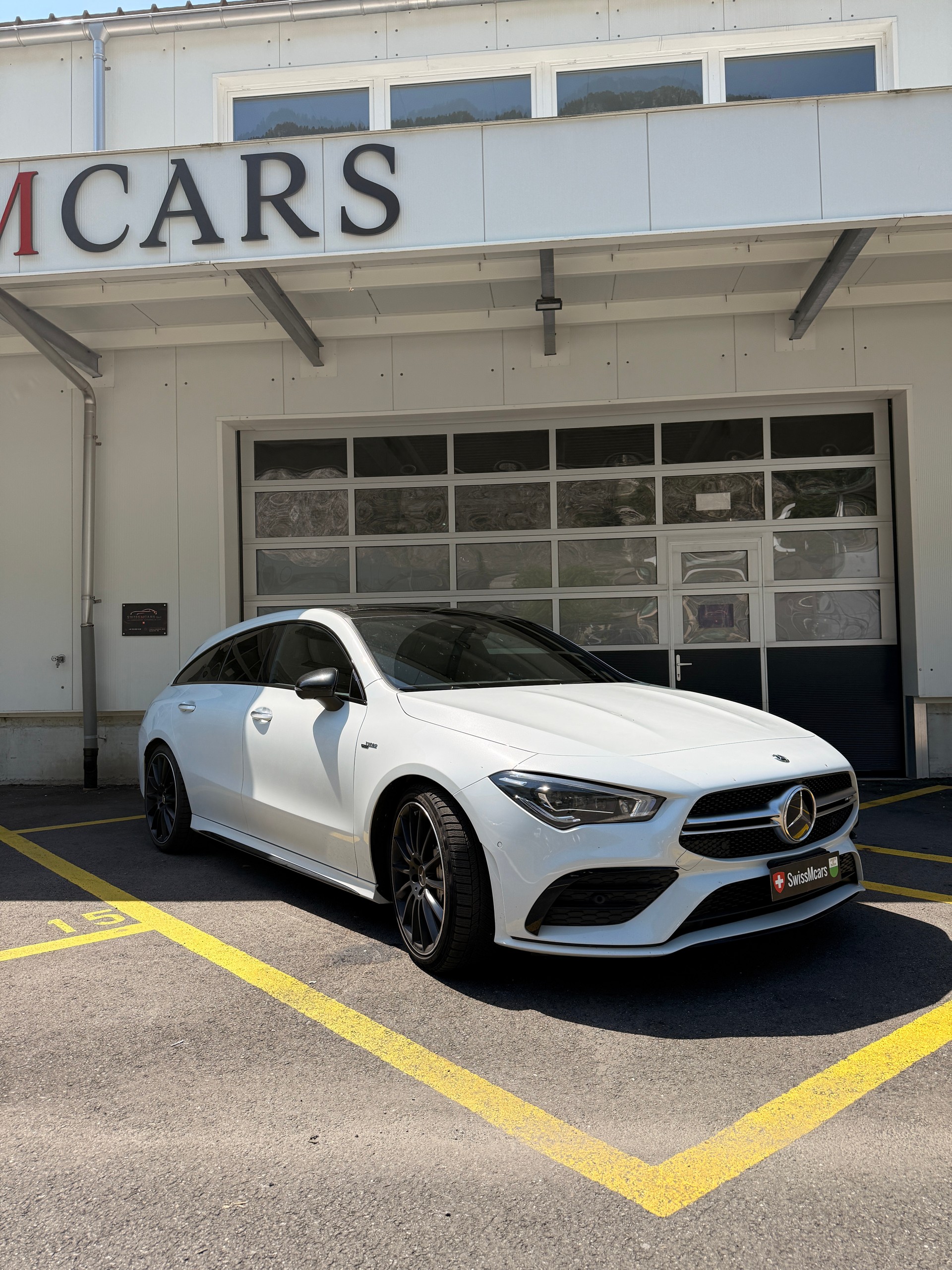MERCEDES-BENZ CLA Shooting Brake 35 AMG 4Matic 7G-DCT-image-0