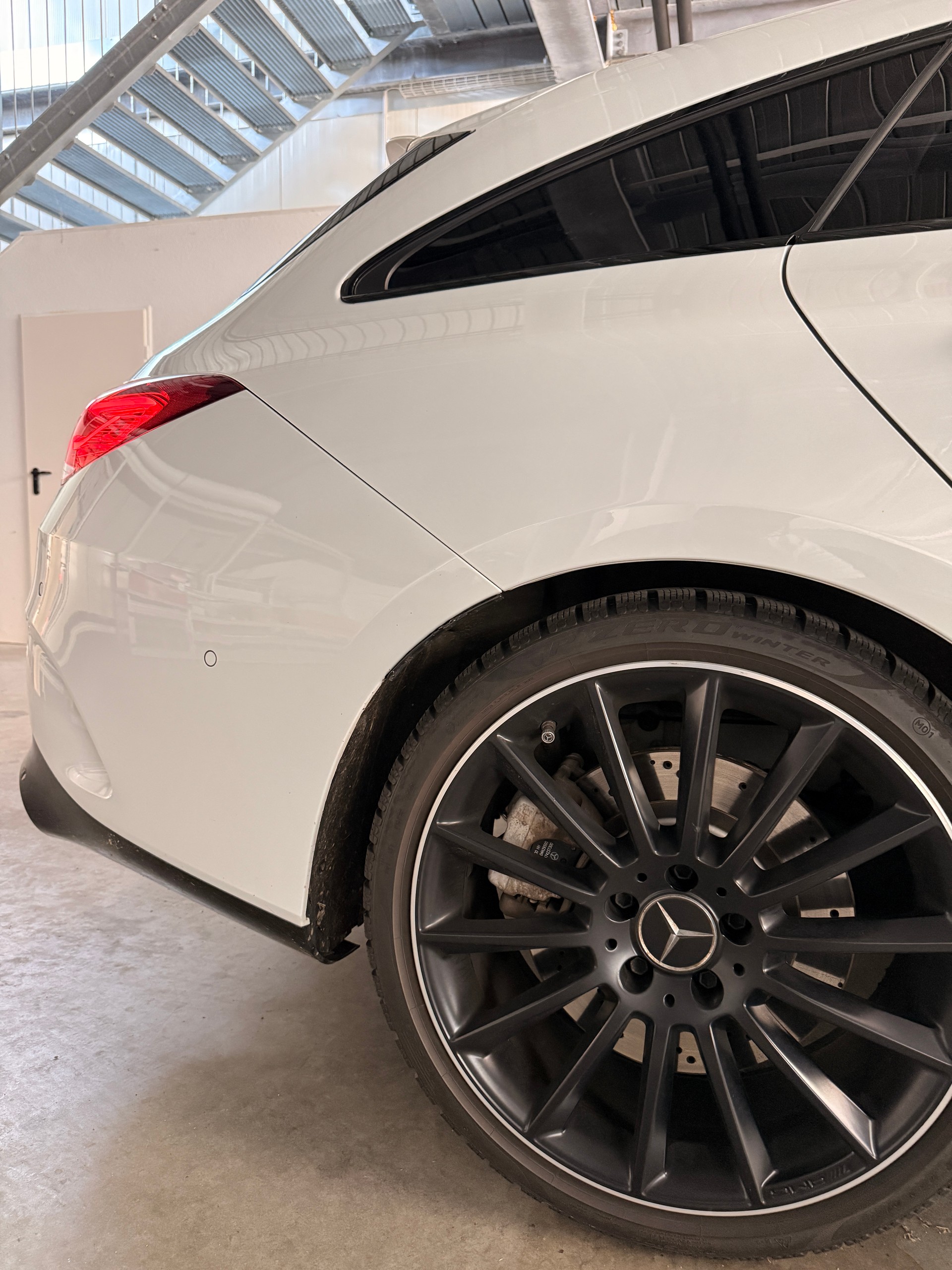 MERCEDES-BENZ CLA Shooting Brake 35 AMG 4Matic 7G-DCT-image-30