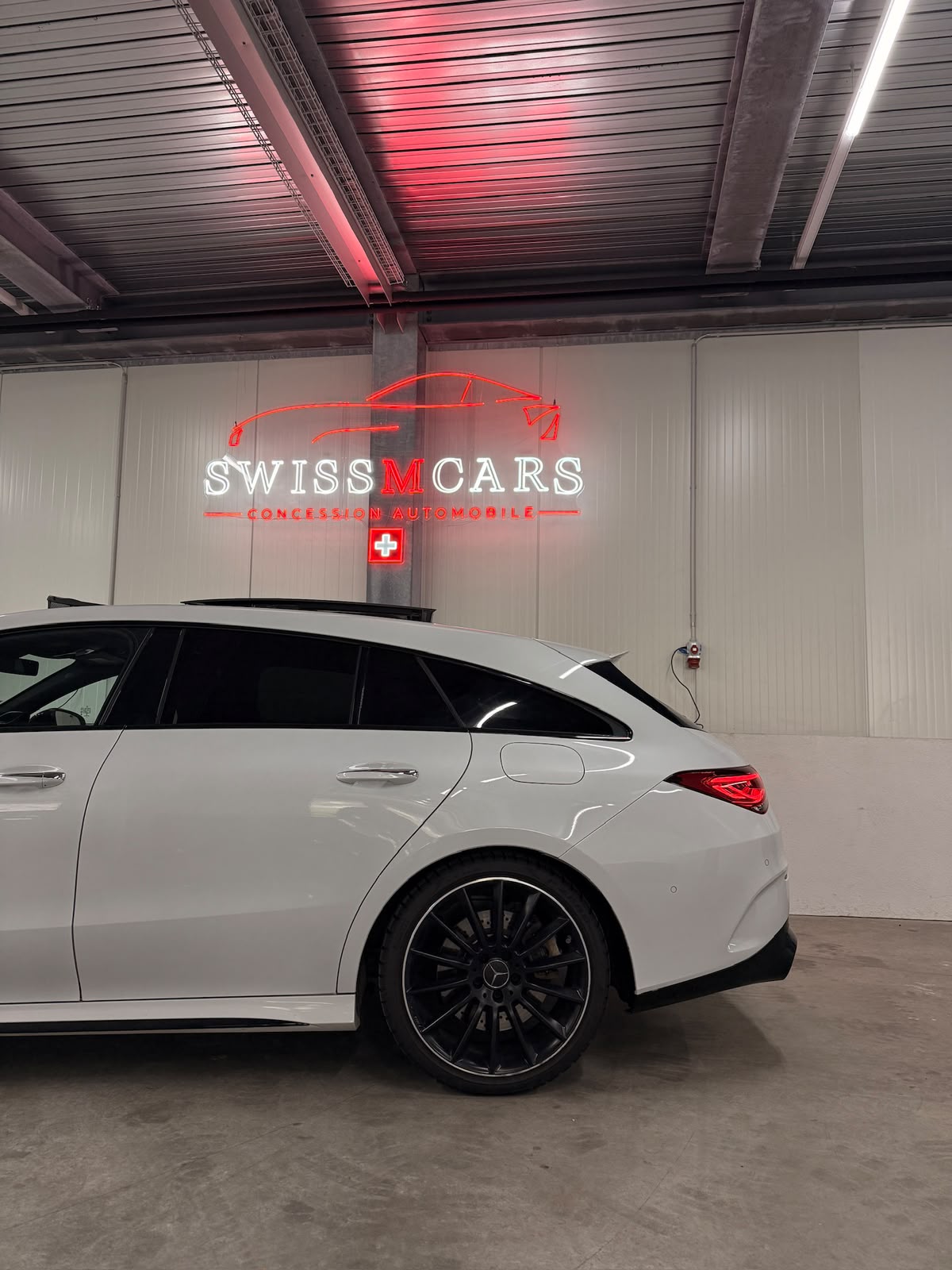 MERCEDES-BENZ CLA Shooting Brake 35 AMG 4Matic 7G-DCT-image-4
