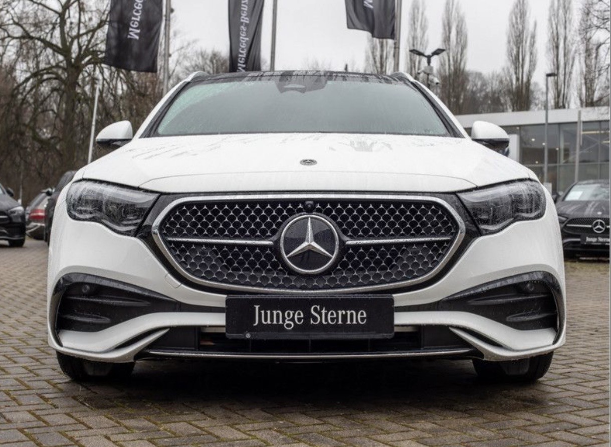 MERCEDES-BENZ E 200 T 9G-Tronic-image-1