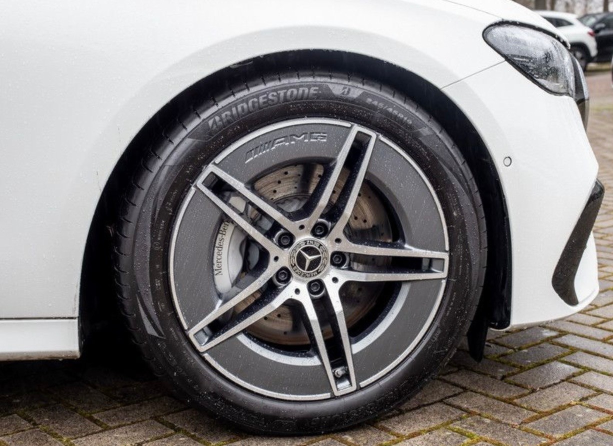 MERCEDES-BENZ E 200 T 9G-Tronic-image-3
