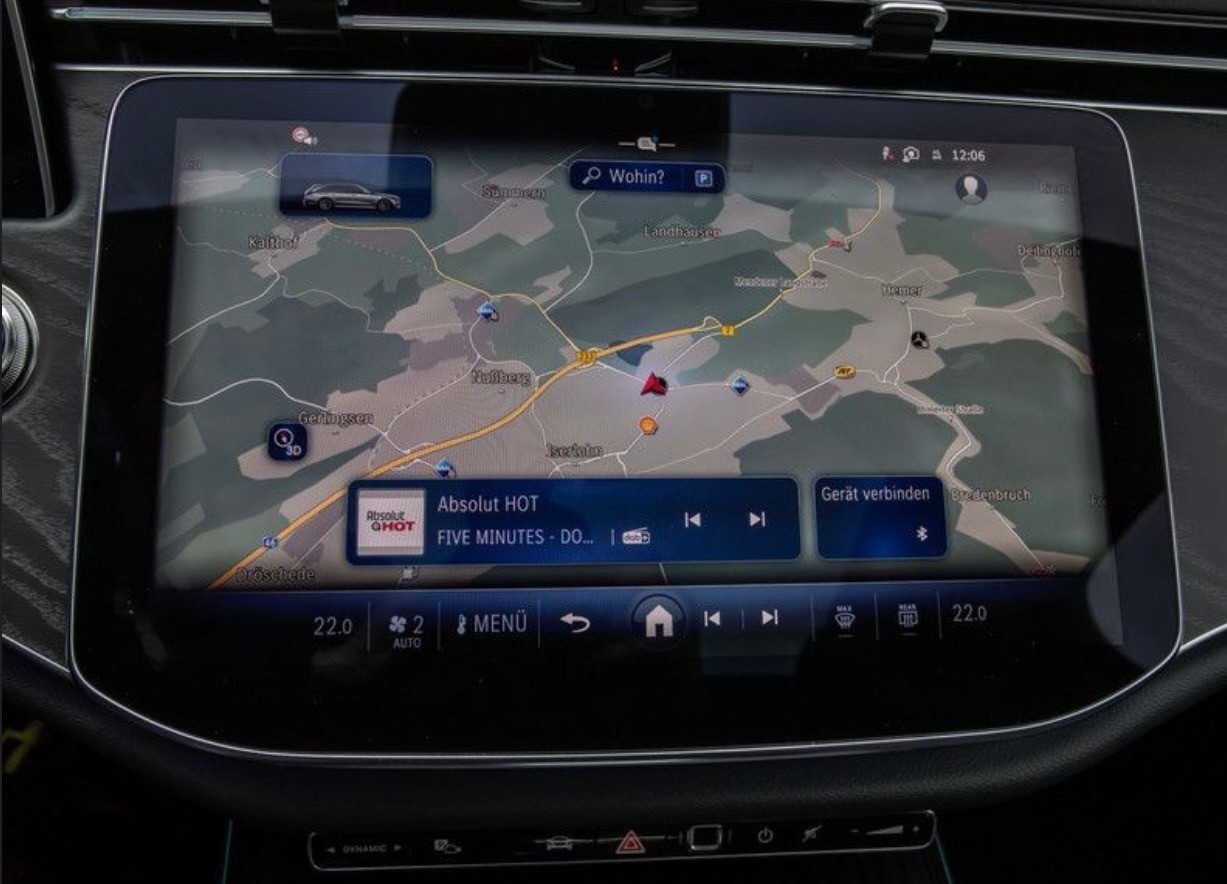 MERCEDES-BENZ E 200 T 9G-Tronic AMG Line-image-18