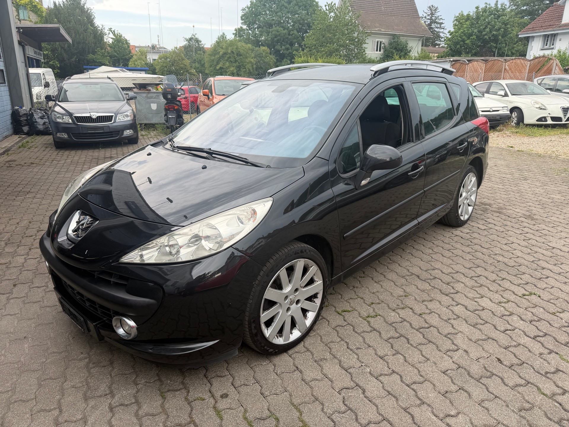 PEUGEOT 207 SW 1.6 16V Sport-image-1