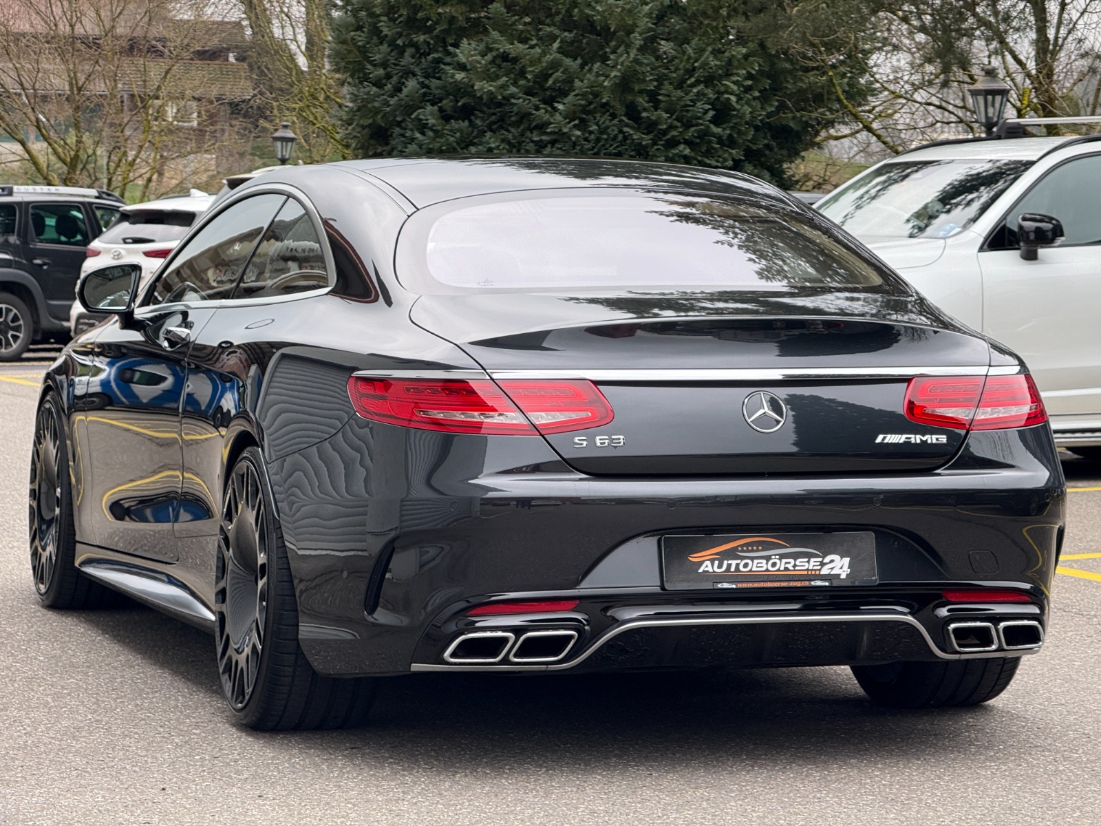 MERCEDES-BENZ S 63 V8 AMG 4matic Coupé-showroom-element-2
