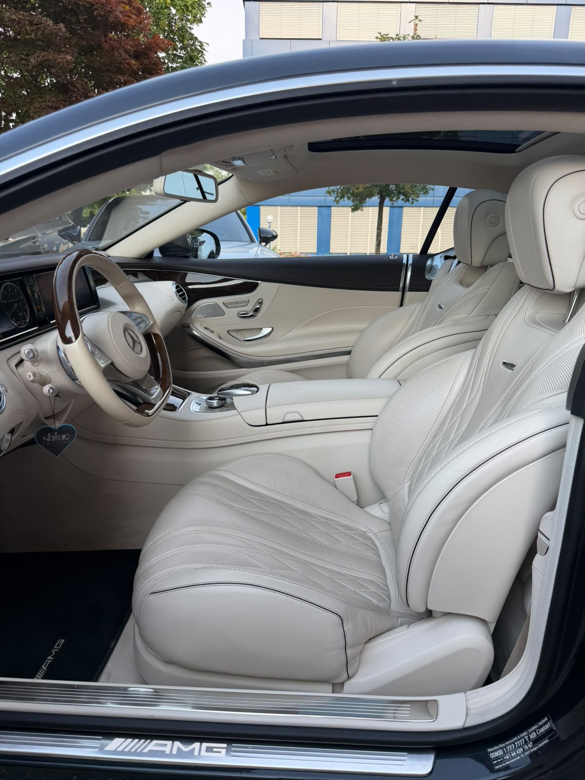 MERCEDES-BENZ S 63 V8 AMG 4matic Coupé-image-5