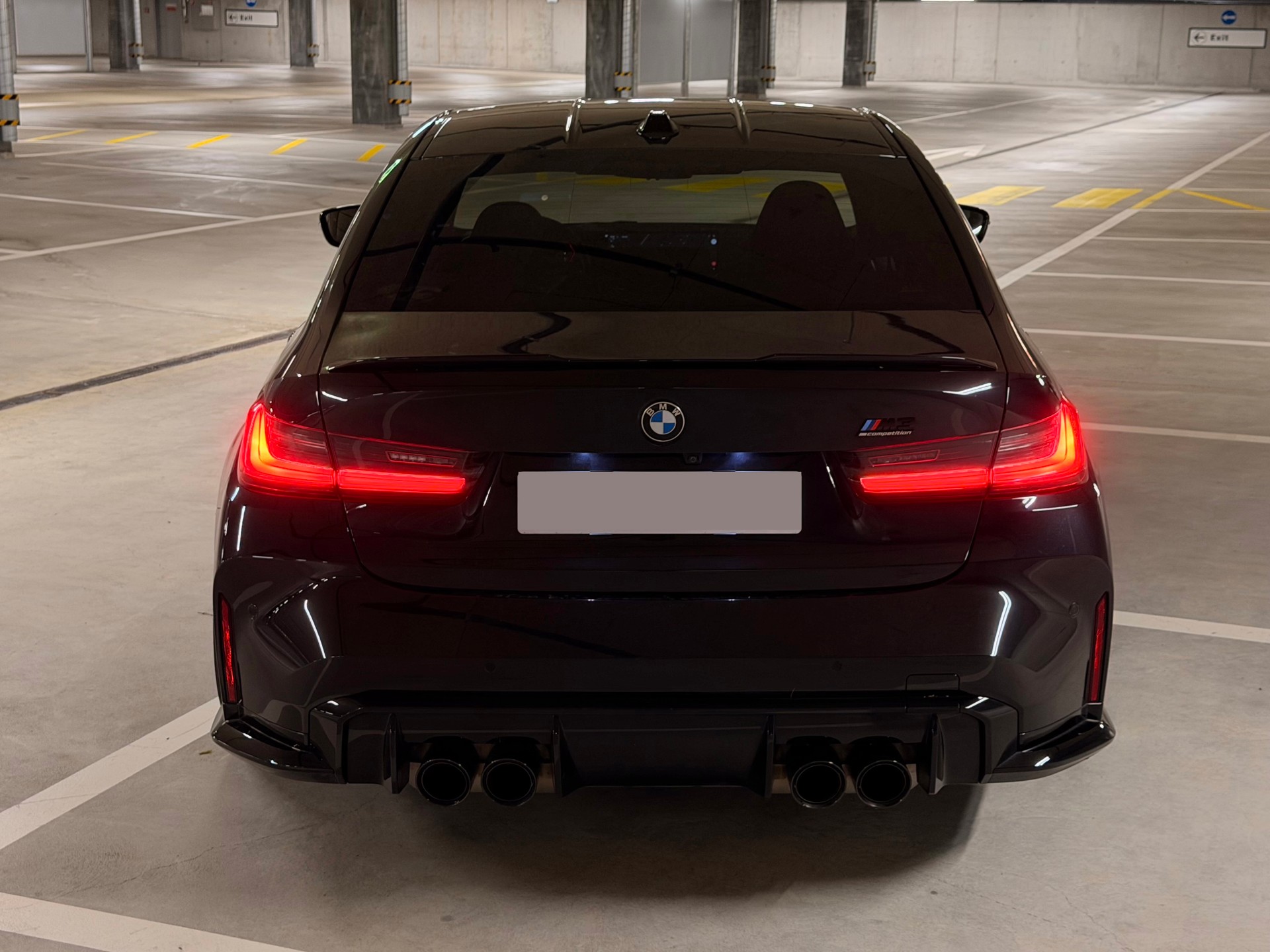 BMW M3 Competition xDrive-image-3
